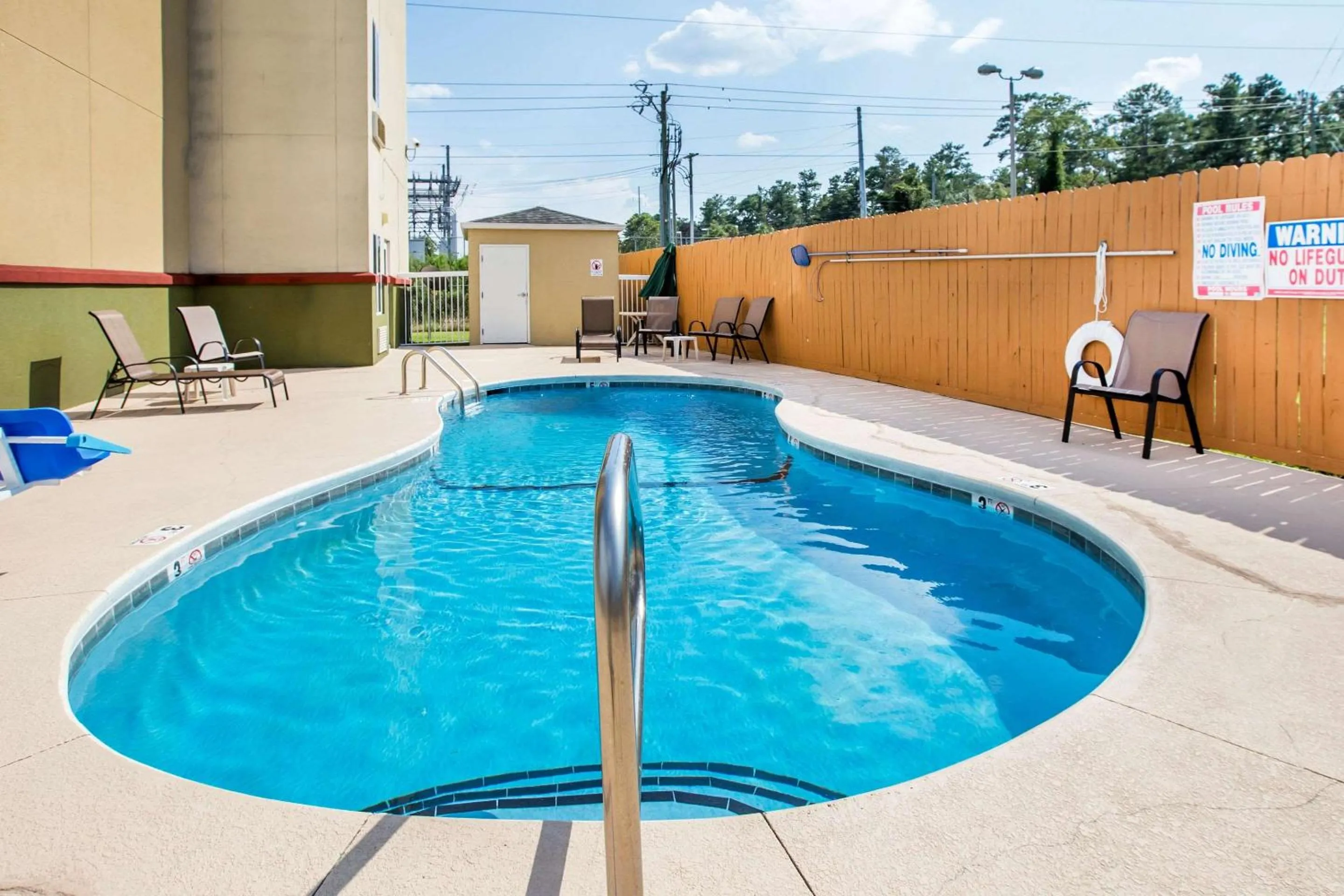 On site in Econo Lodge Valdosta Mall Area