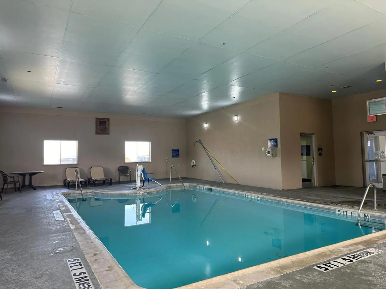 Swimming pool in Days Inn by Wyndham Copperas Cove