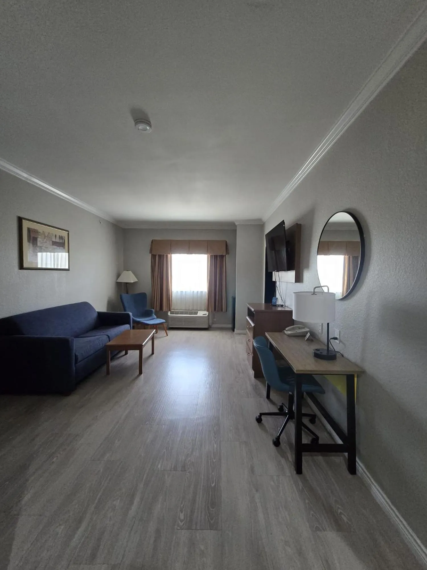 Living room, Bed in Days Inn by Wyndham Copperas Cove