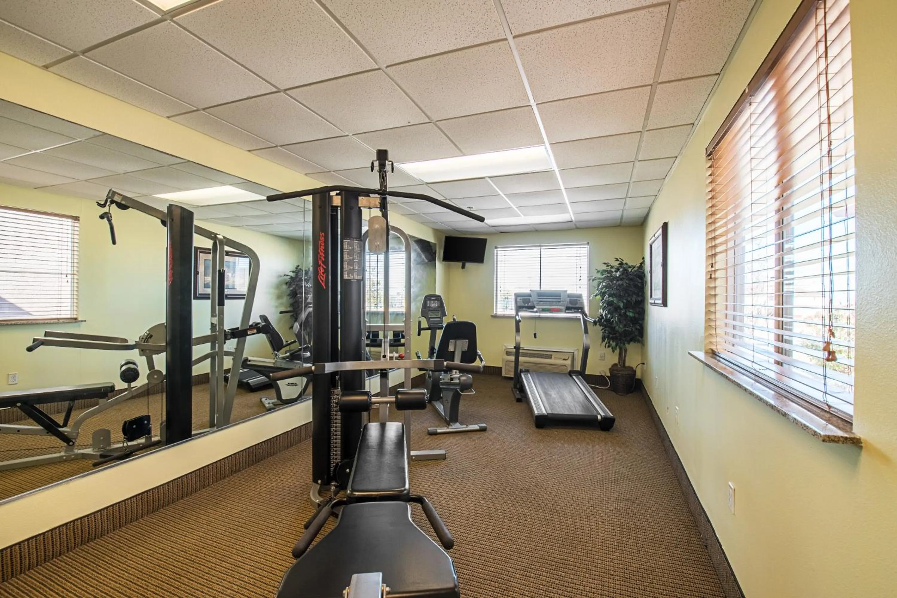 Fitness centre/facilities in Days Inn by Wyndham Copperas Cove