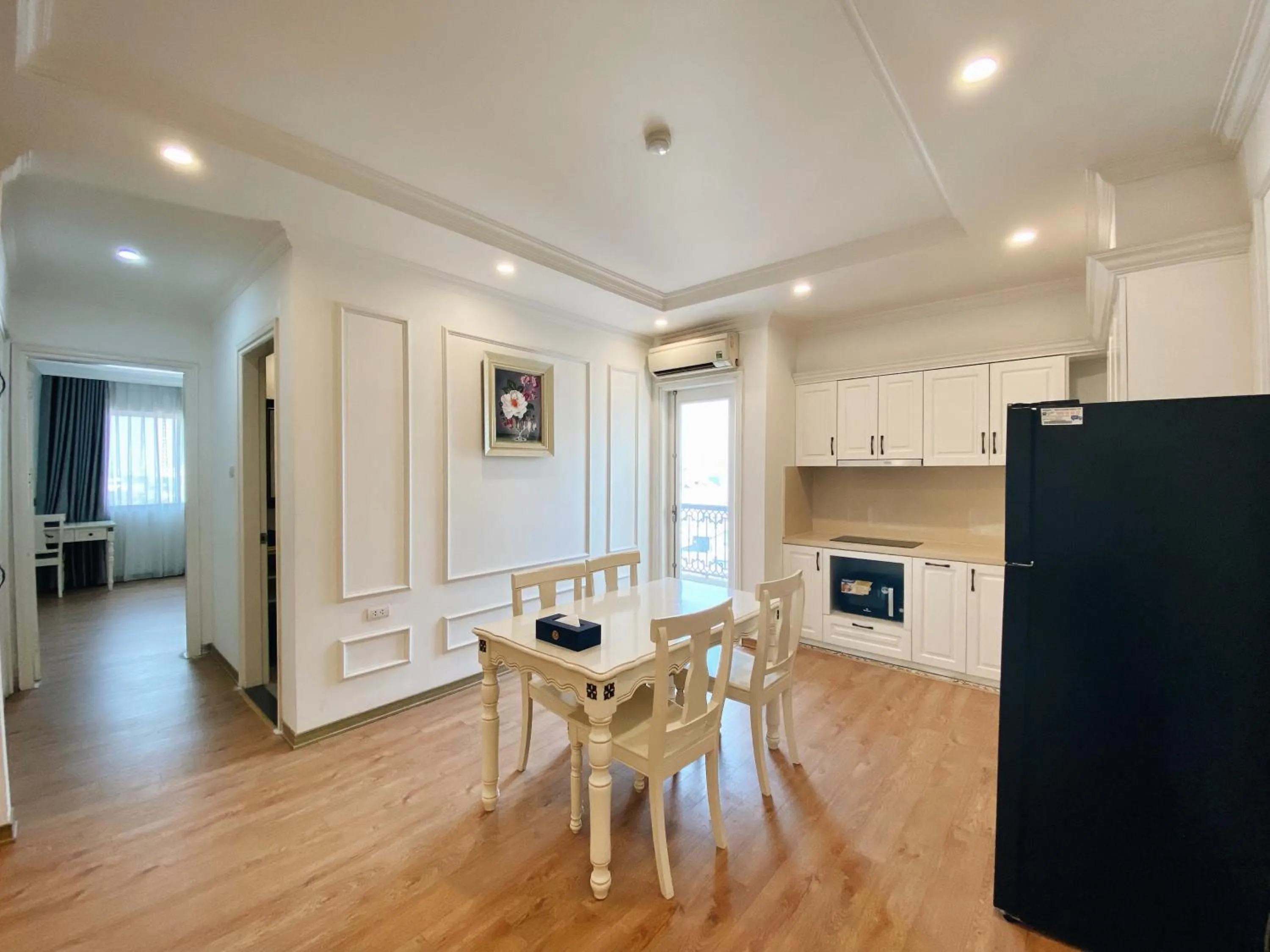 Seating area in Libra Hotel Residence by Luxe Paradise