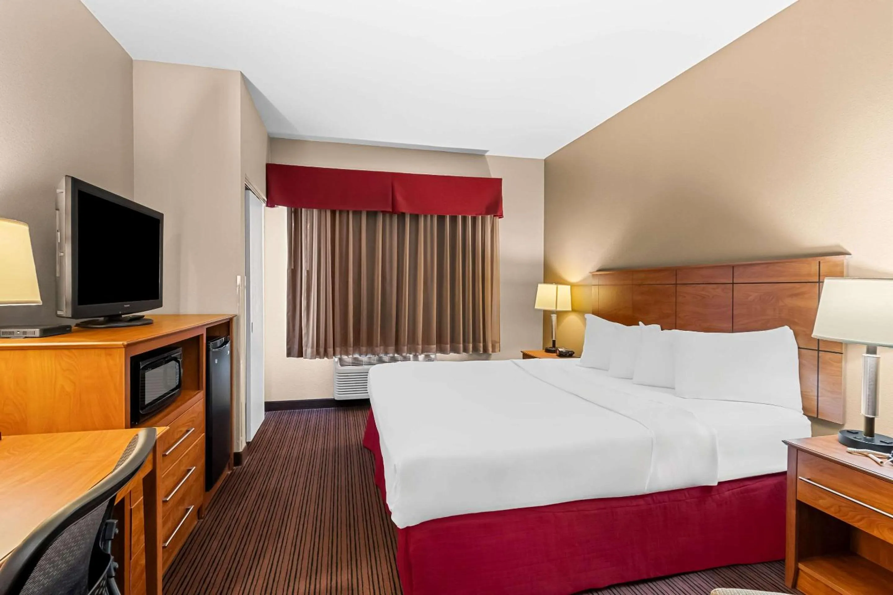 Bedroom, Bed in Quality Inn Blackwell I-35