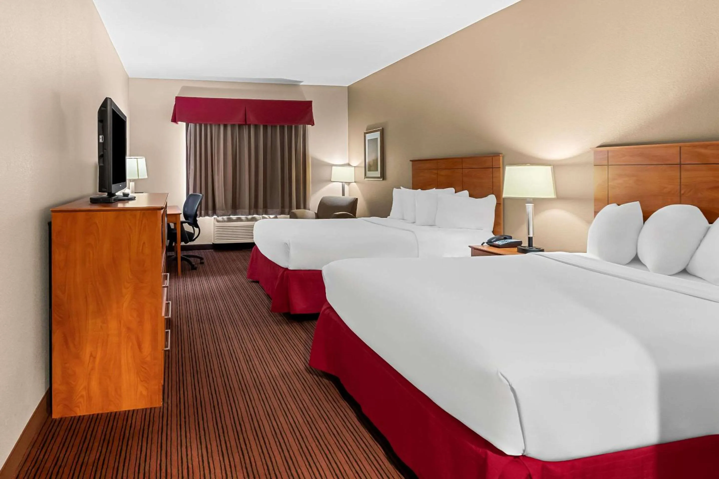 Bedroom, Bed in Quality Inn Blackwell I-35
