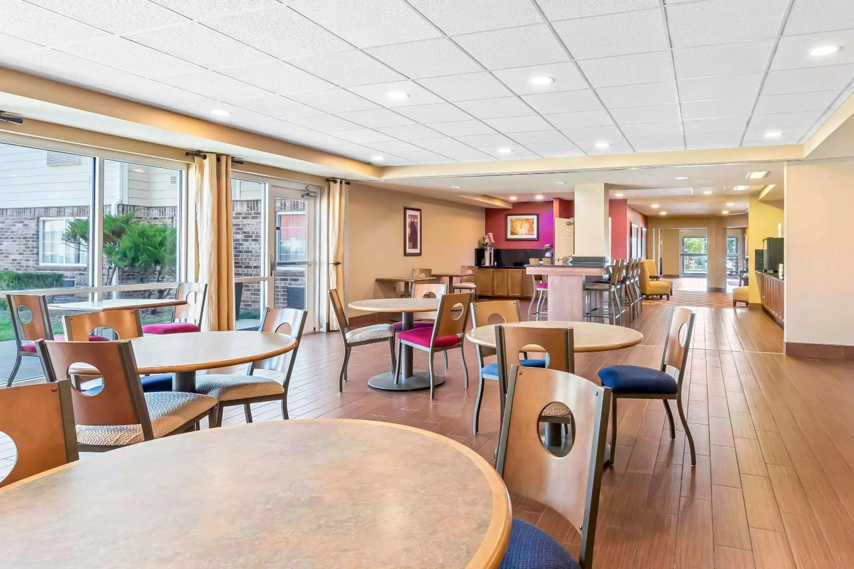 Breakfast in Quality Inn Blackwell I-35
