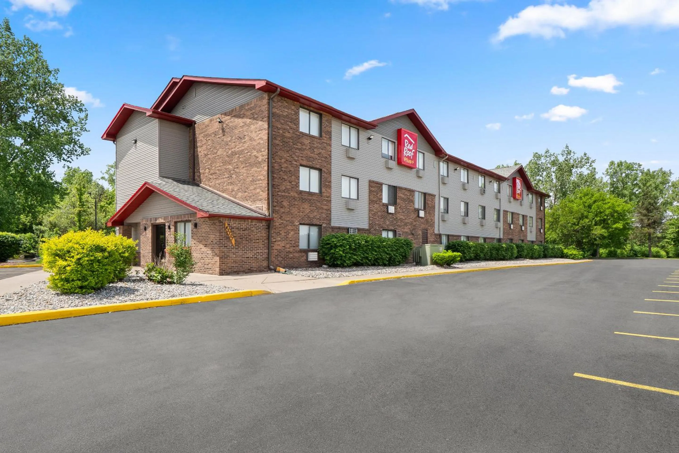 Property building in Red Roof PLUS Belleville