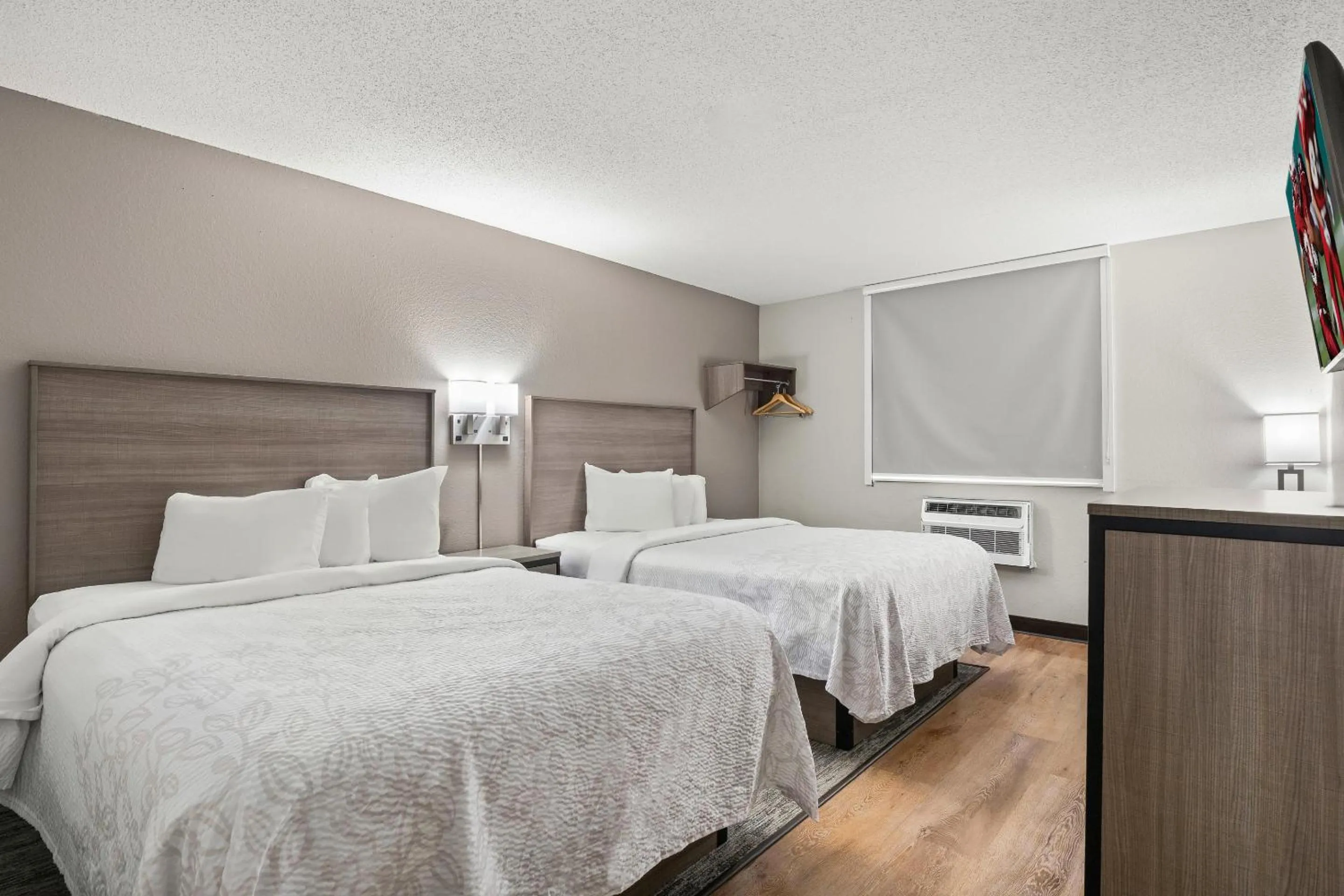 Photo of the whole room, Bed in Red Roof PLUS Belleville