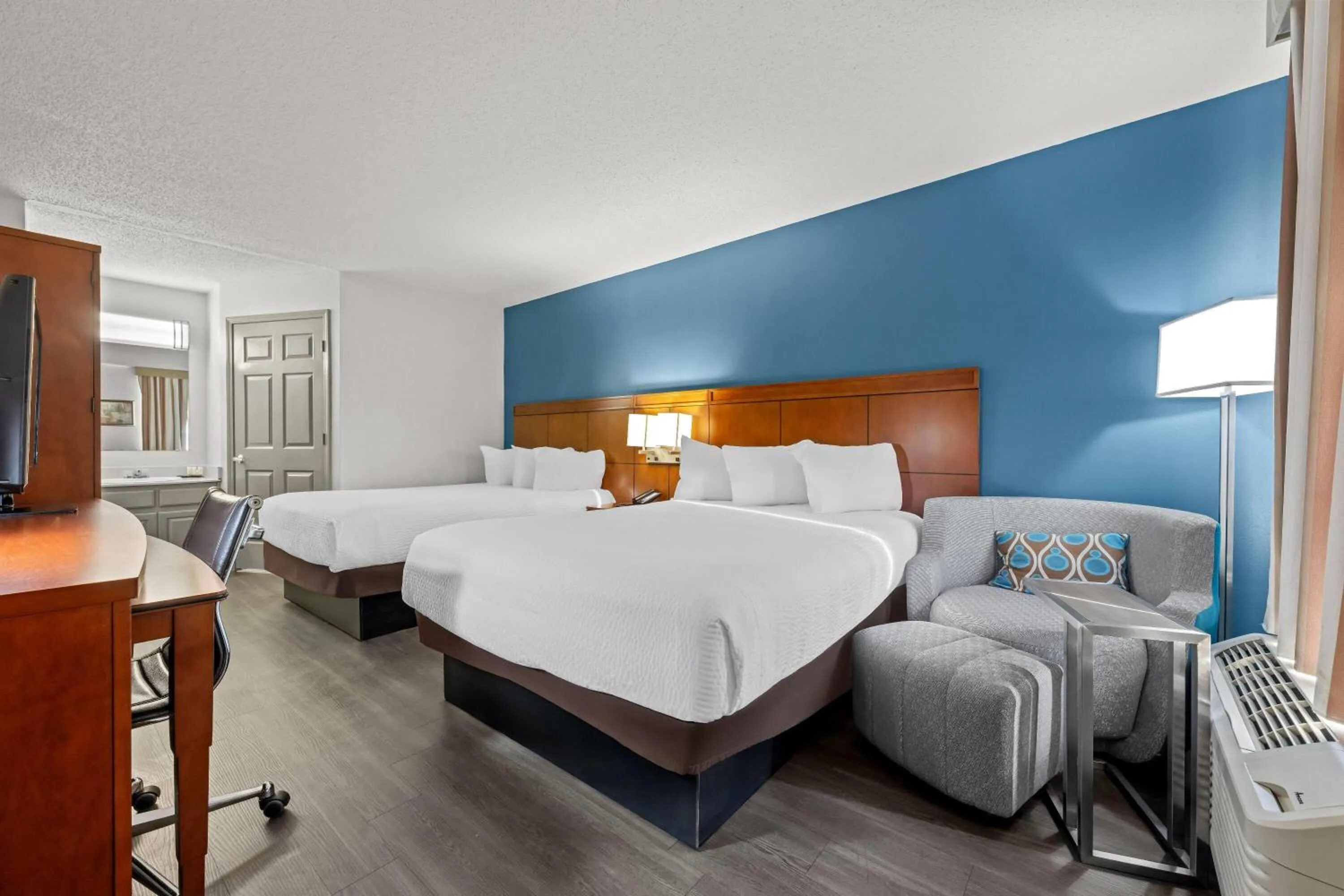 Bed in Baymont by Wyndham Tuscaloosa