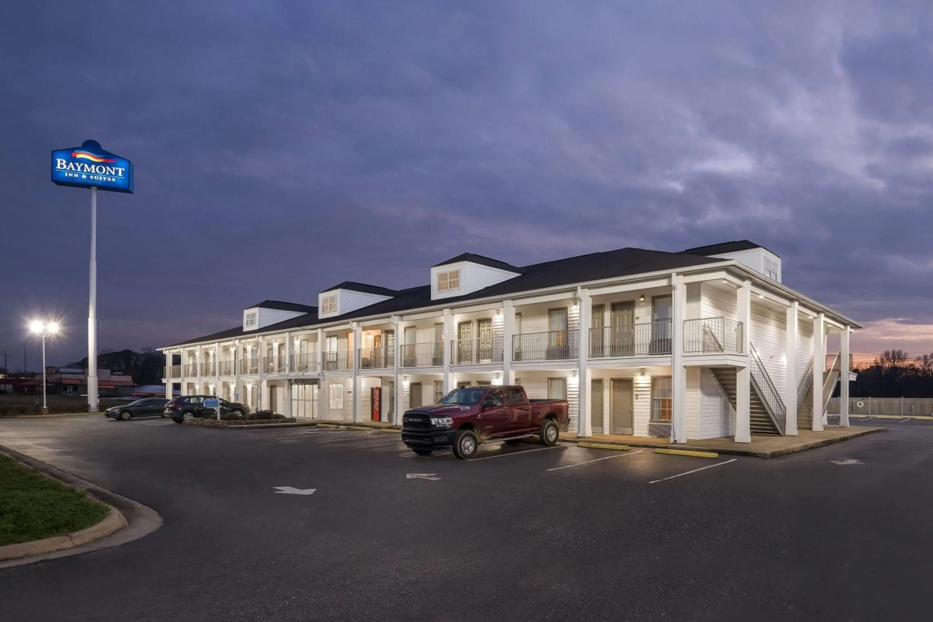 Property building in Baymont by Wyndham Tuscaloosa