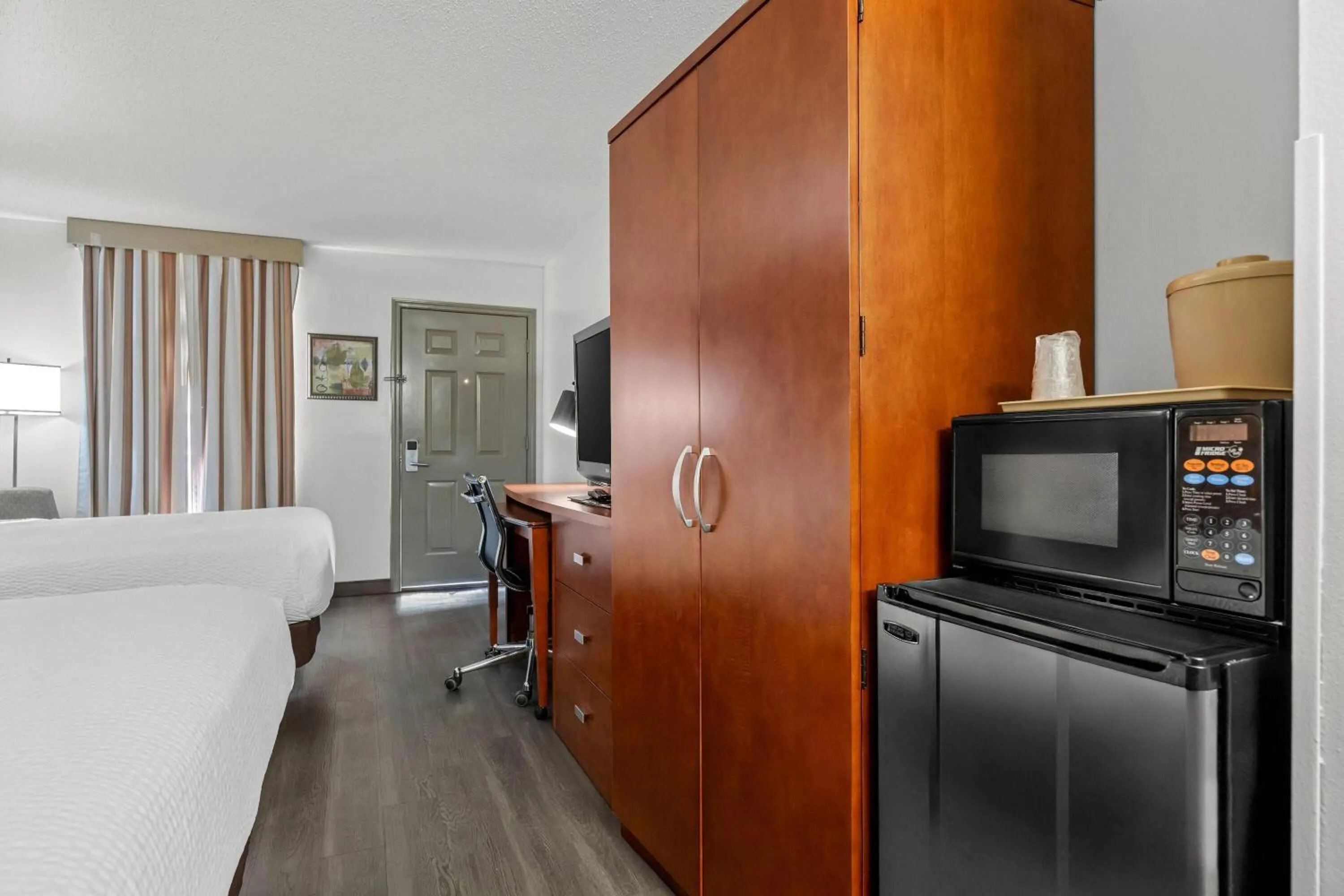 Bed in Baymont by Wyndham Tuscaloosa