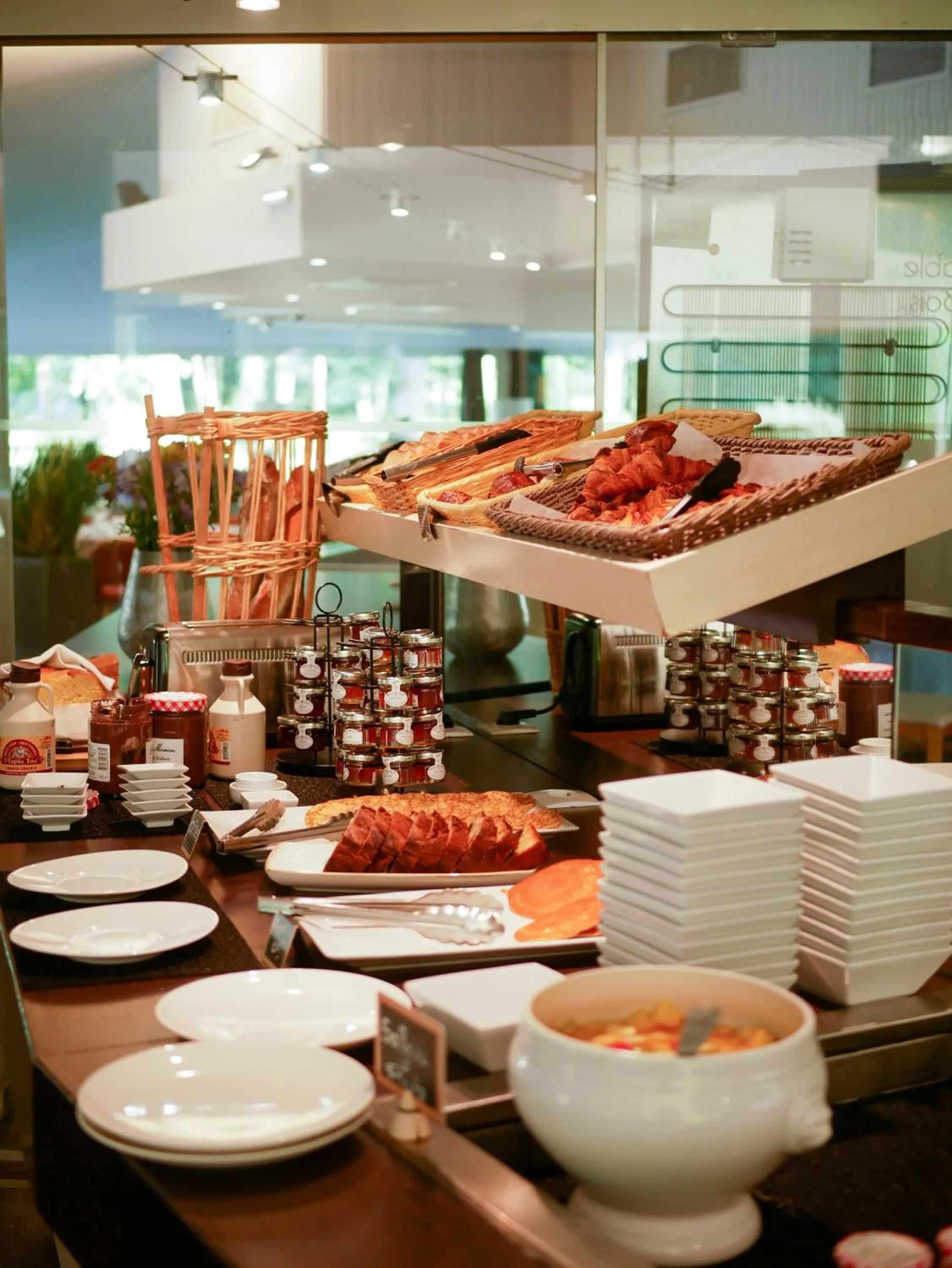 Buffet breakfast in Best Western Le Bois de la Marche