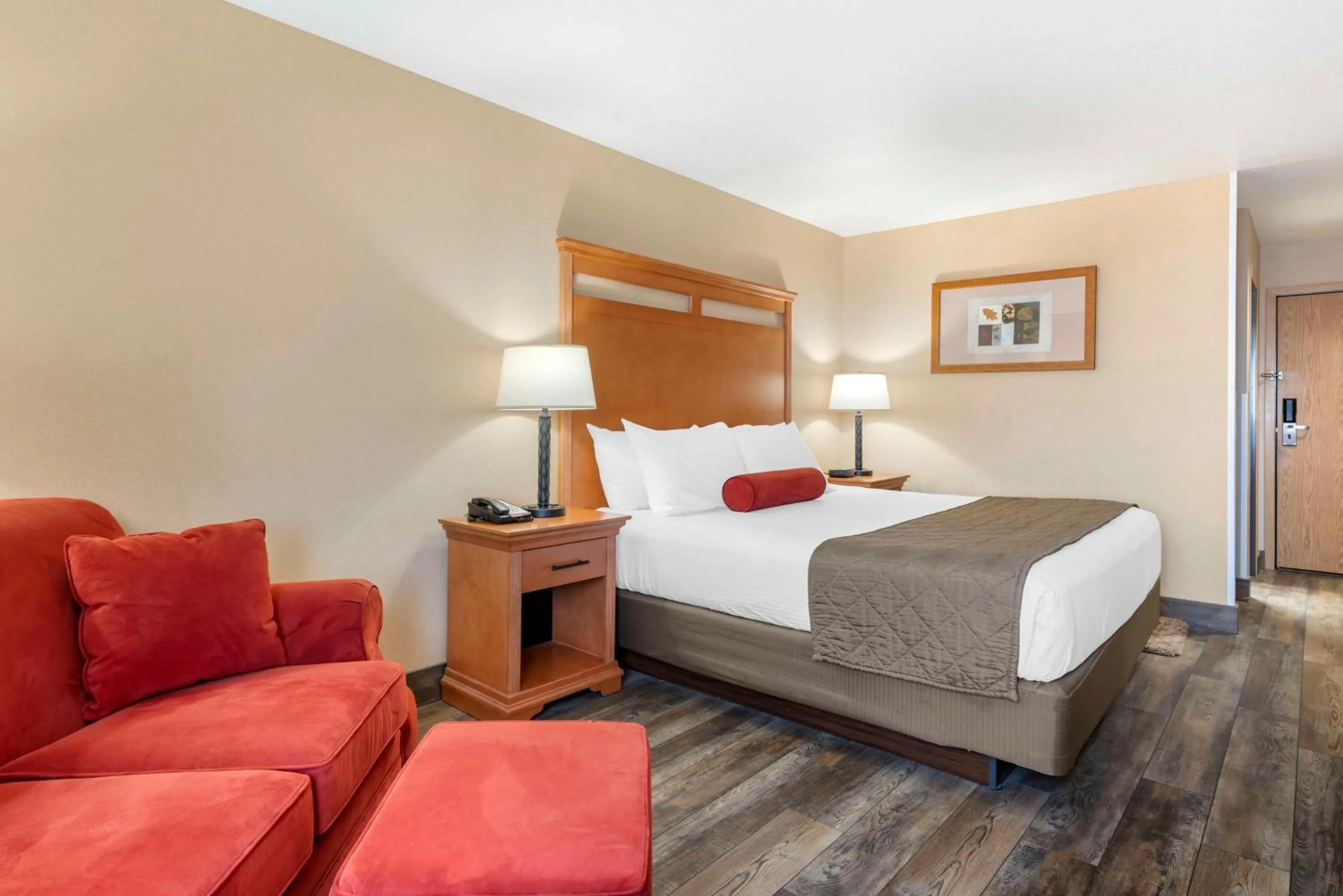 Bedroom, Bed in Best Western Rory & Ryan Inns