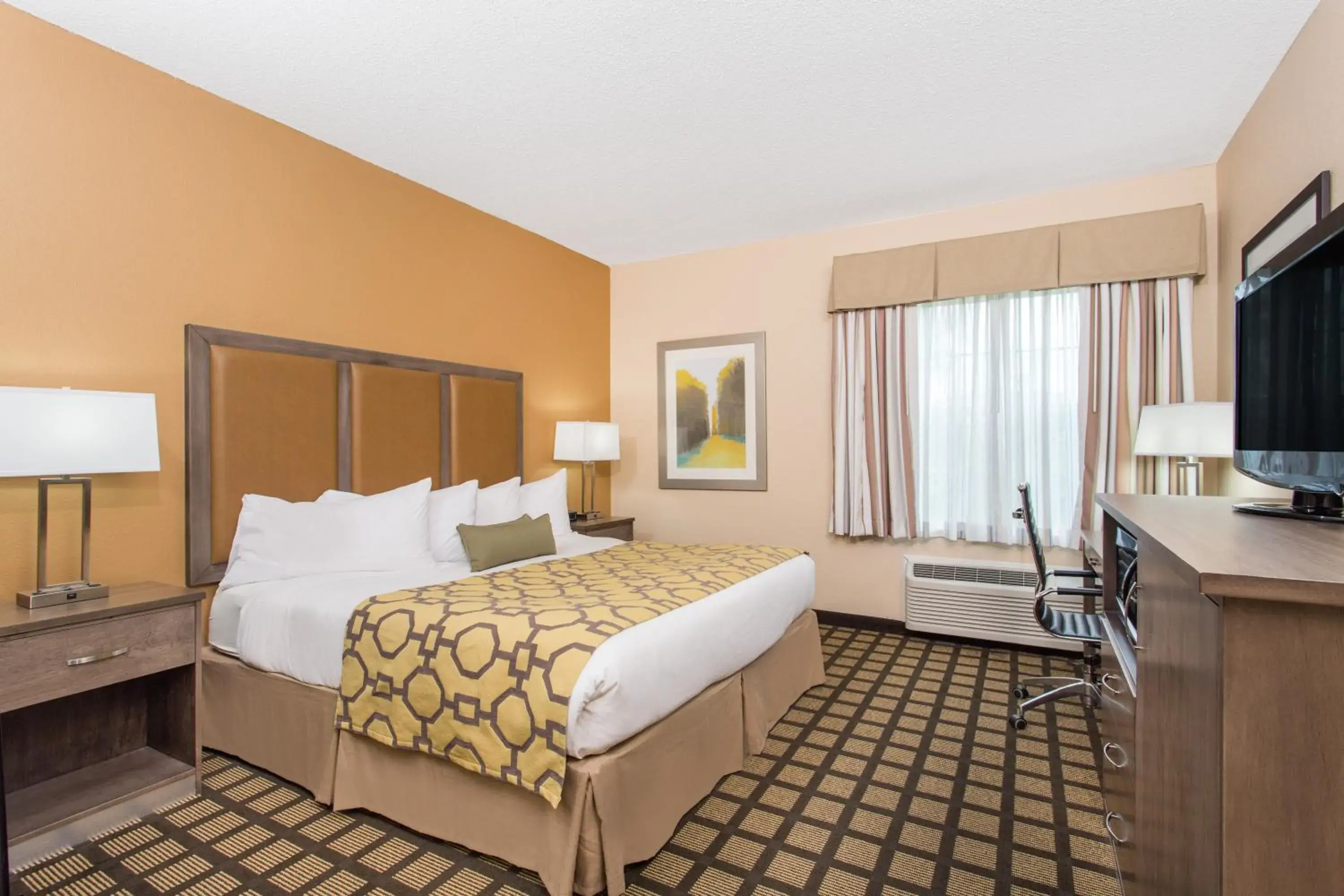 King Room - Non-Smoking in Baymont by Wyndham Plymouth King Room - Non-Smoking in Baymont by Wyndham Plymouth