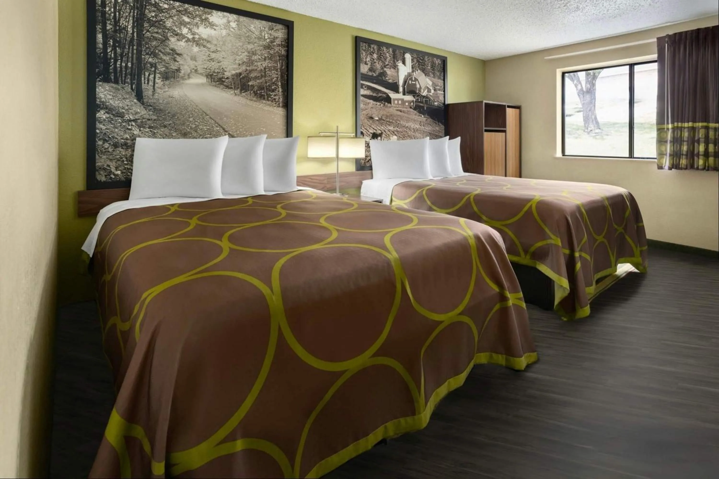 Photo of the whole room, Bed in Super 8 by Wyndham St. Clairsville OH/Wheeling WV Area