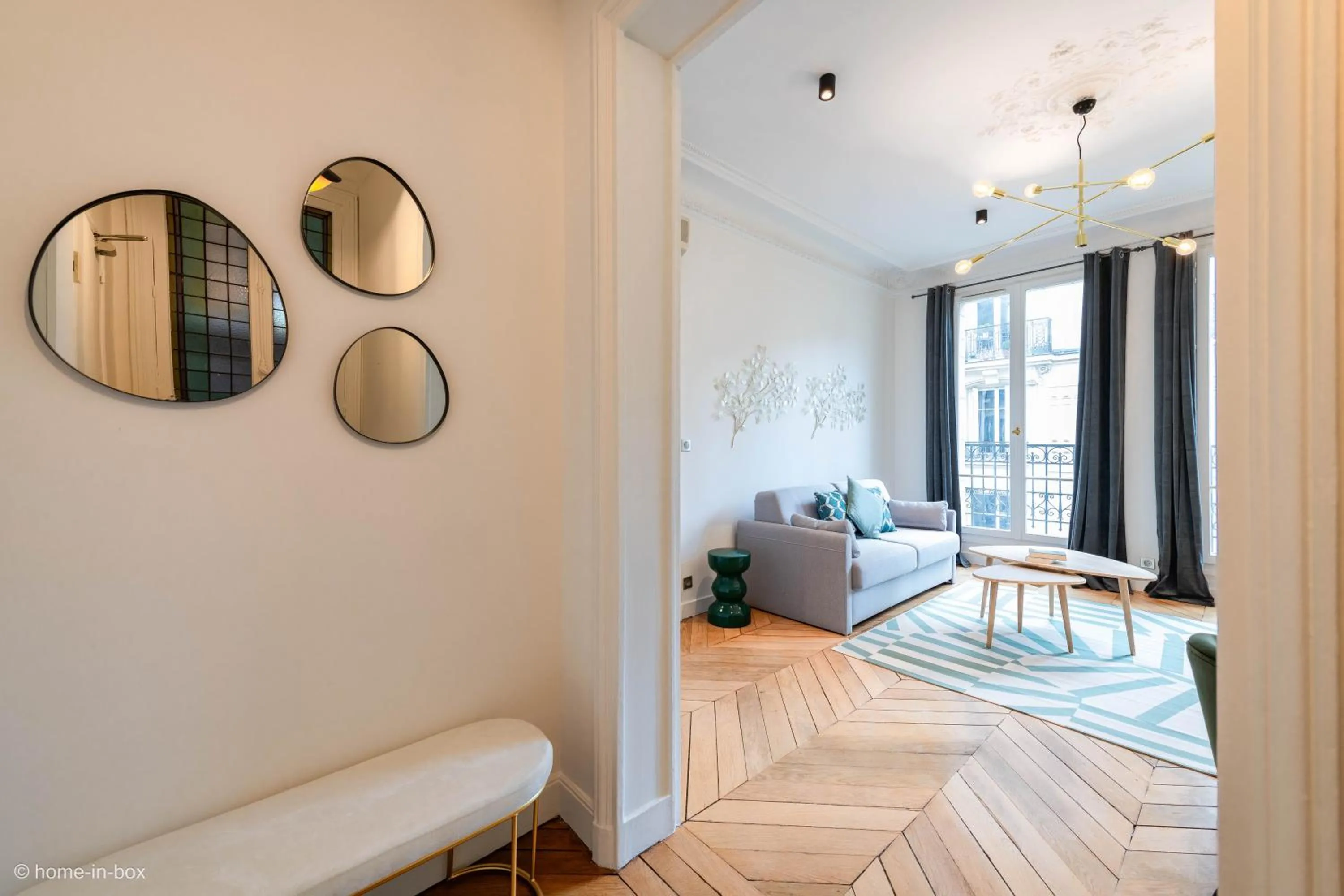 Living room in HotelHome Paris 16