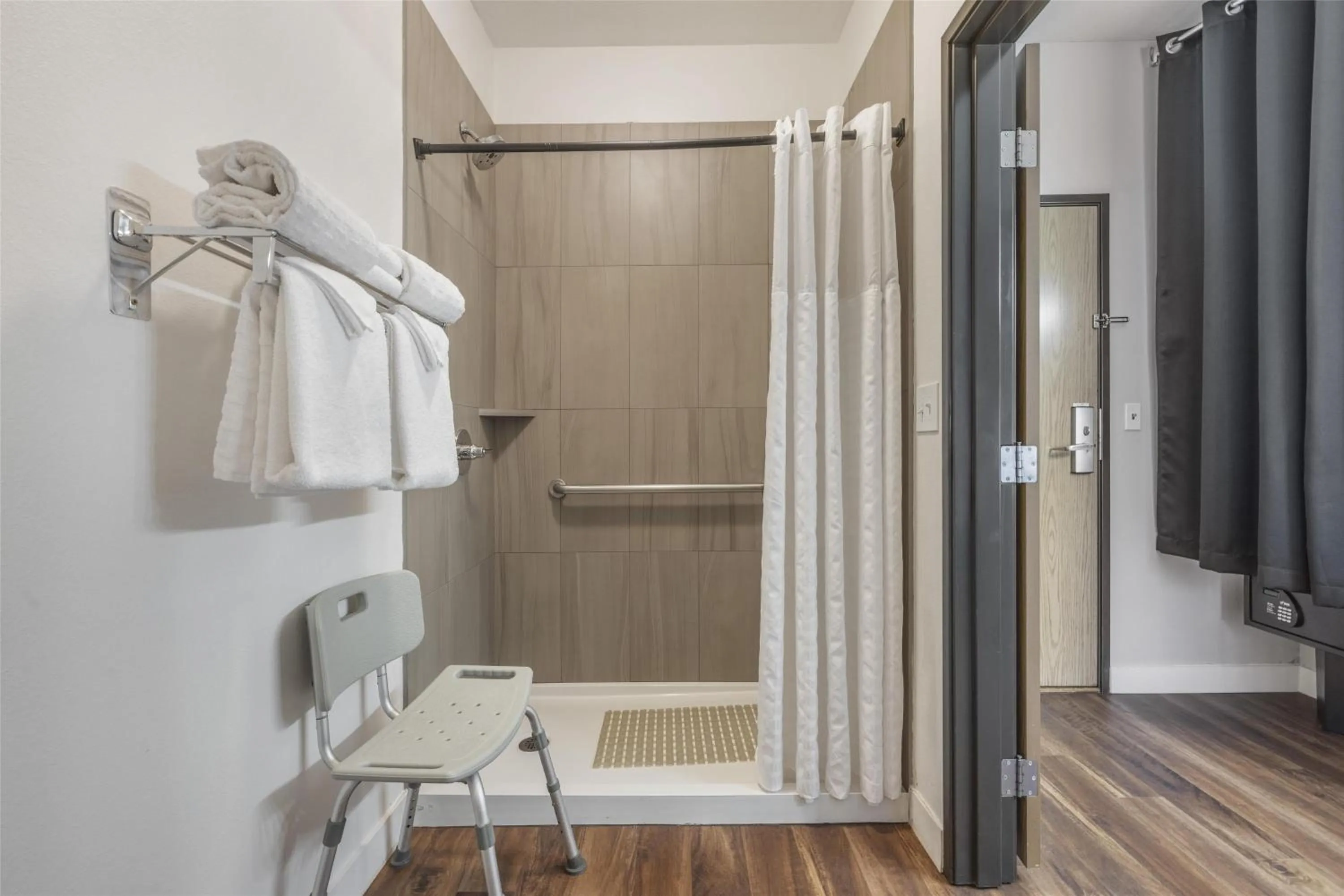 Bathroom in Best Western Plus Columbia River Inn