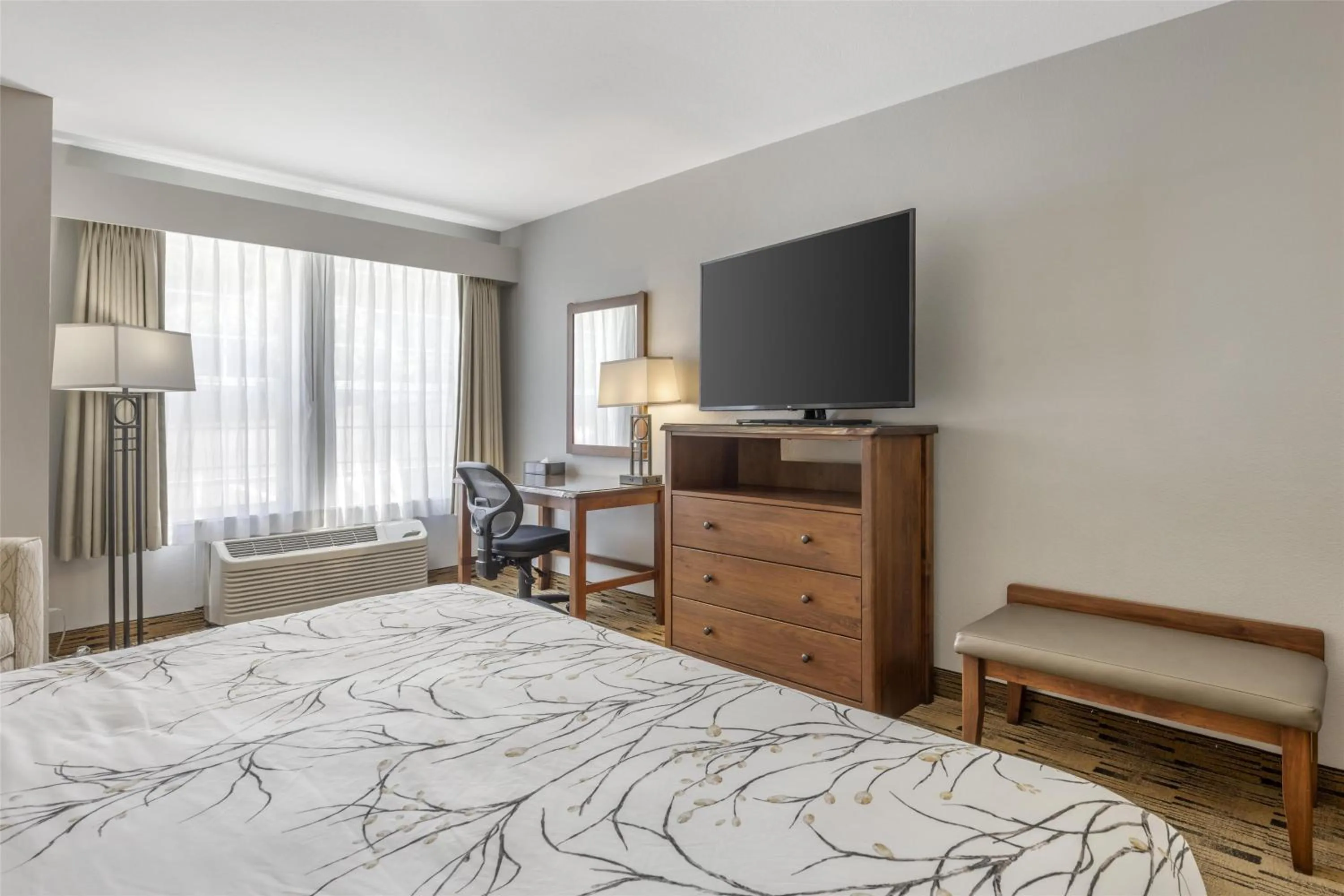 Bedroom, Bed in Best Western Plus Columbia River Inn