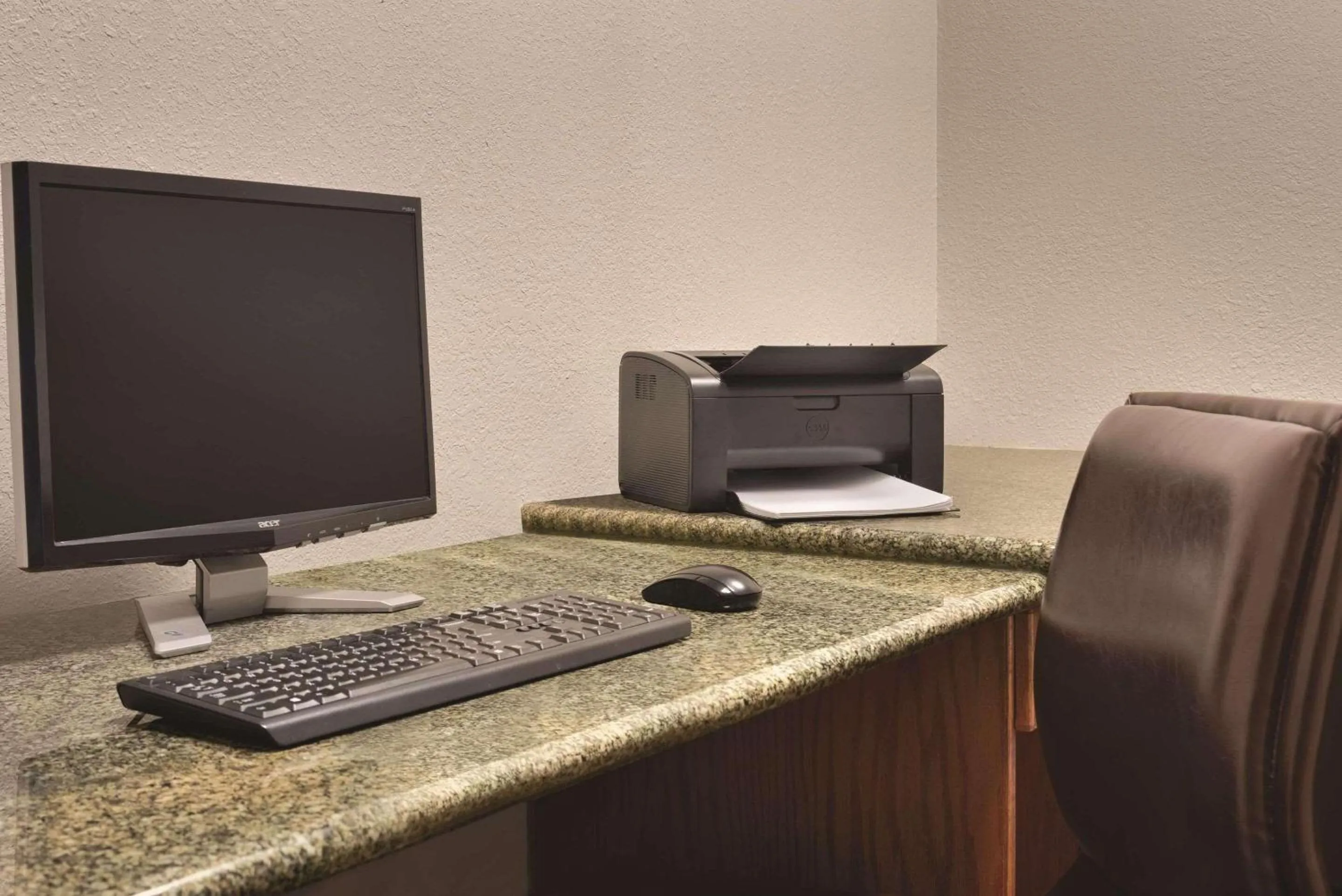 Business facilities in Country Inn & Suites by Radisson, Merrillville, IN