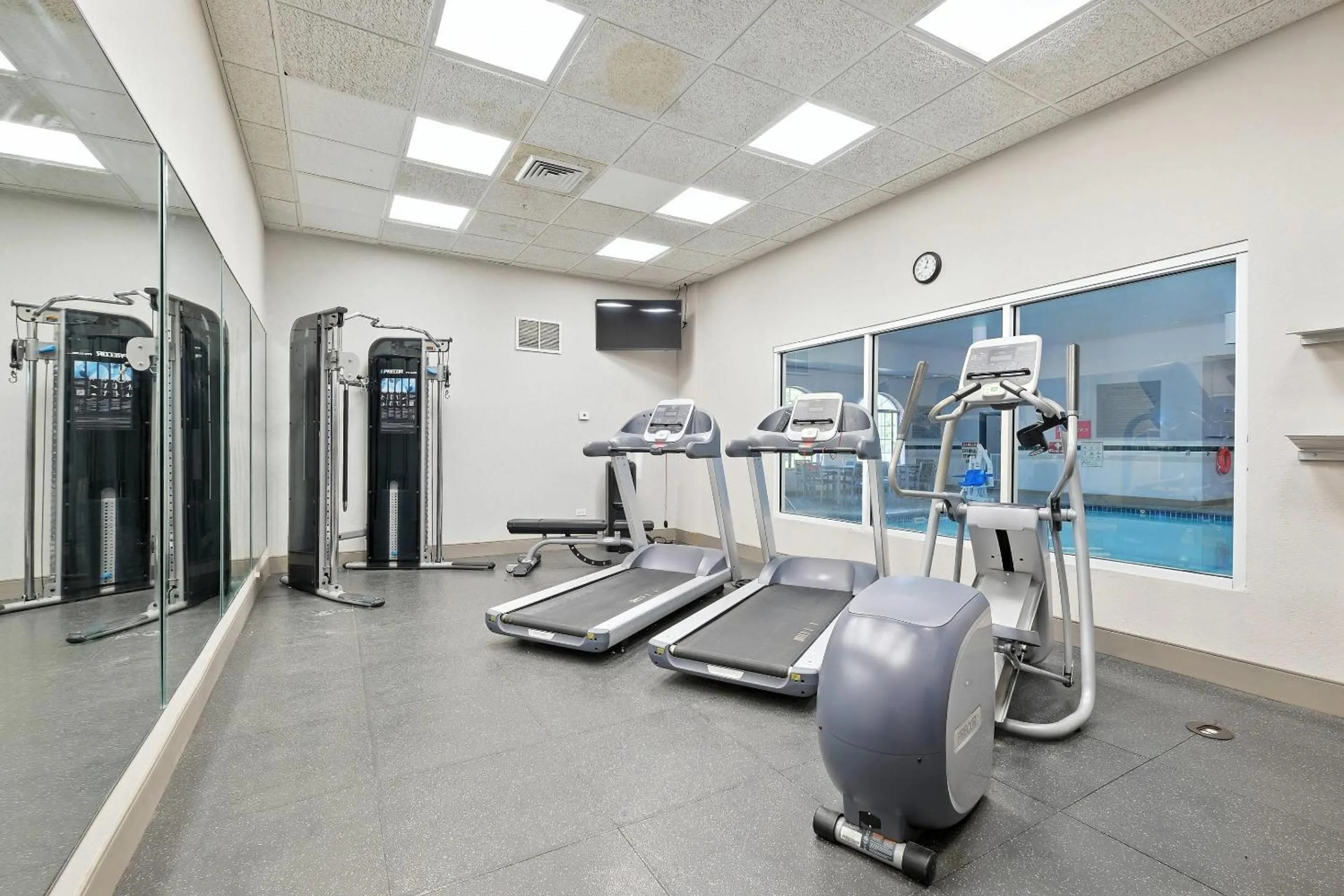 Fitness centre/facilities in Country Inn & Suites by Radisson, Merrillville, IN