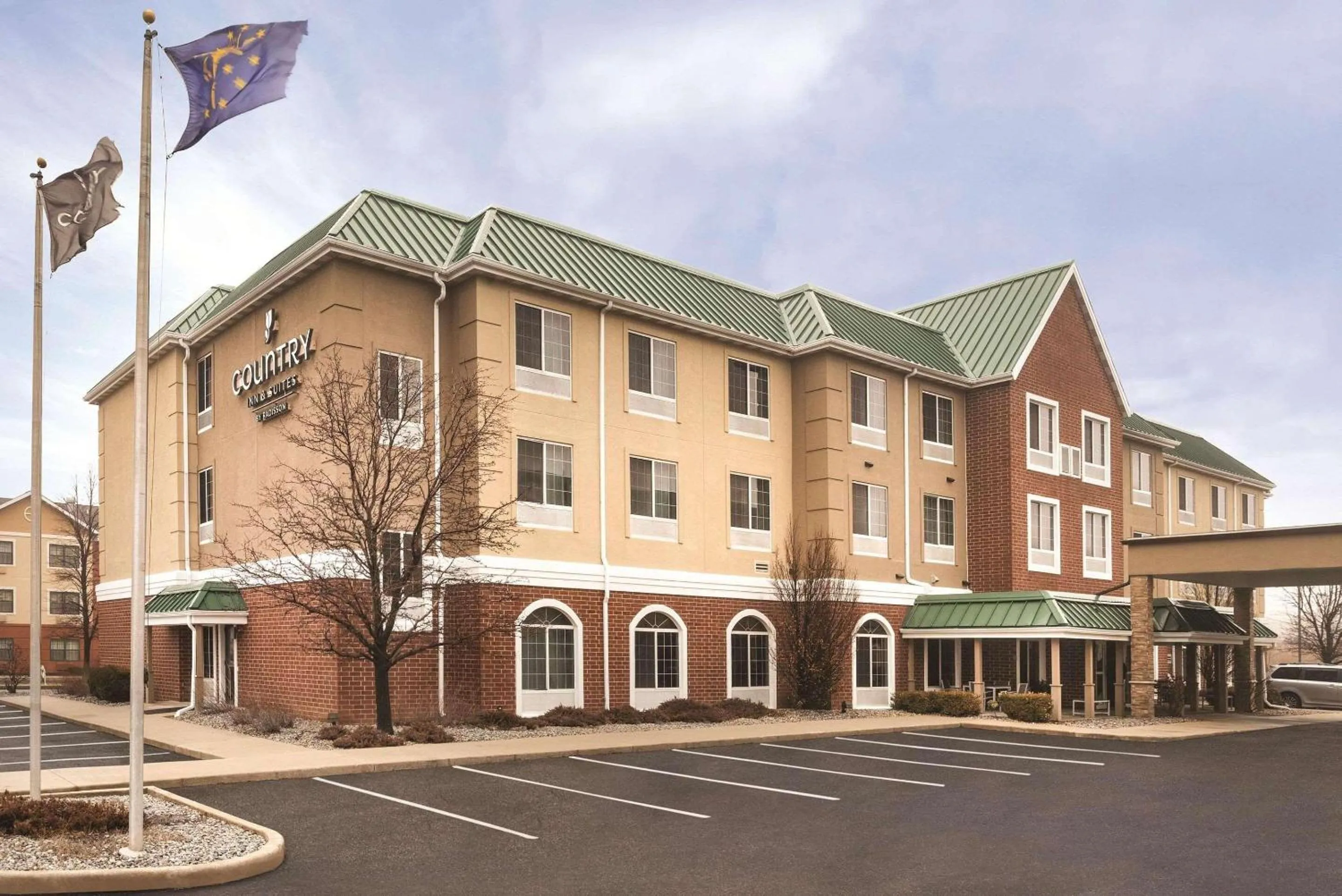 Property building in Country Inn & Suites by Radisson, Merrillville, IN