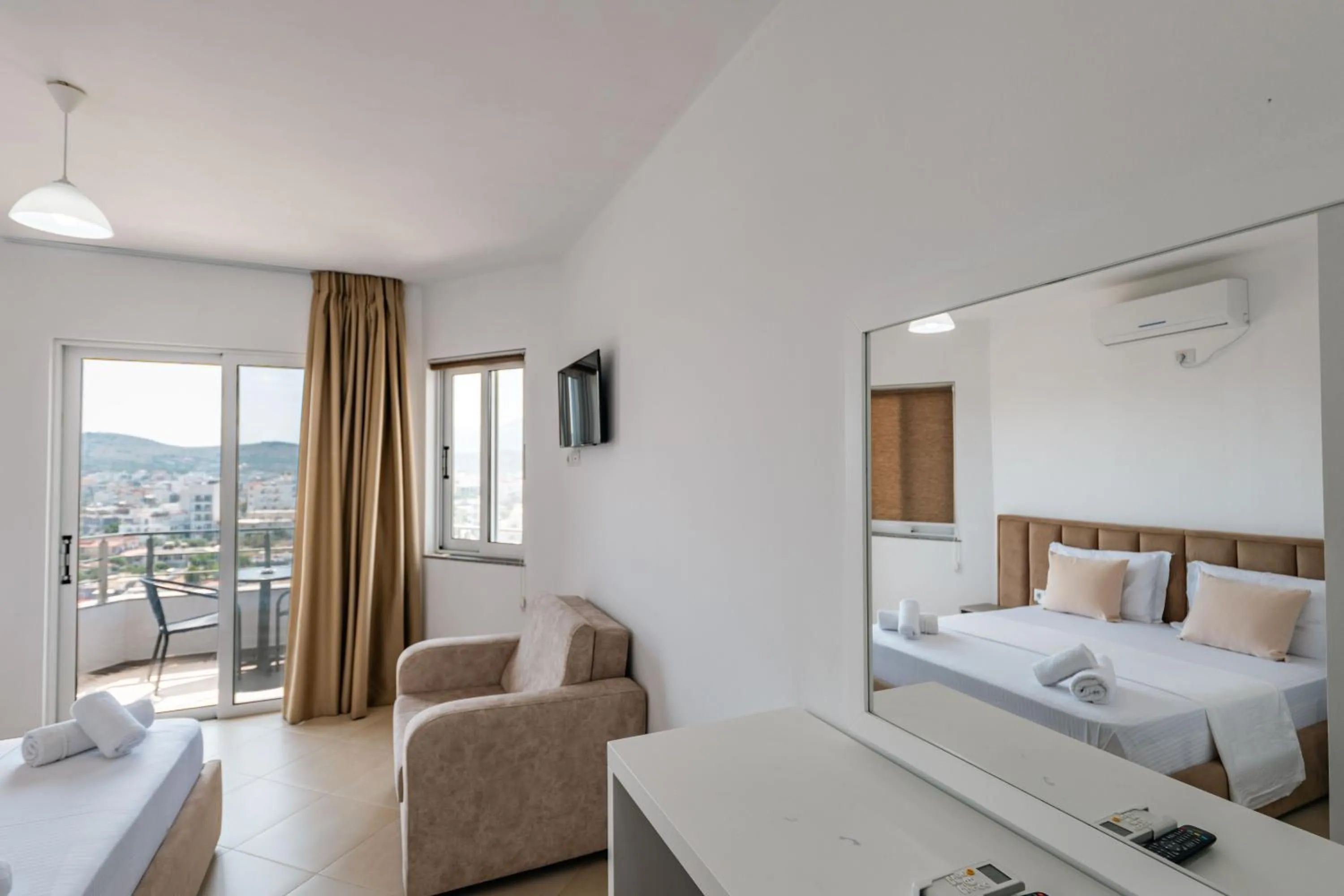 Bed in Sunshine Hotel