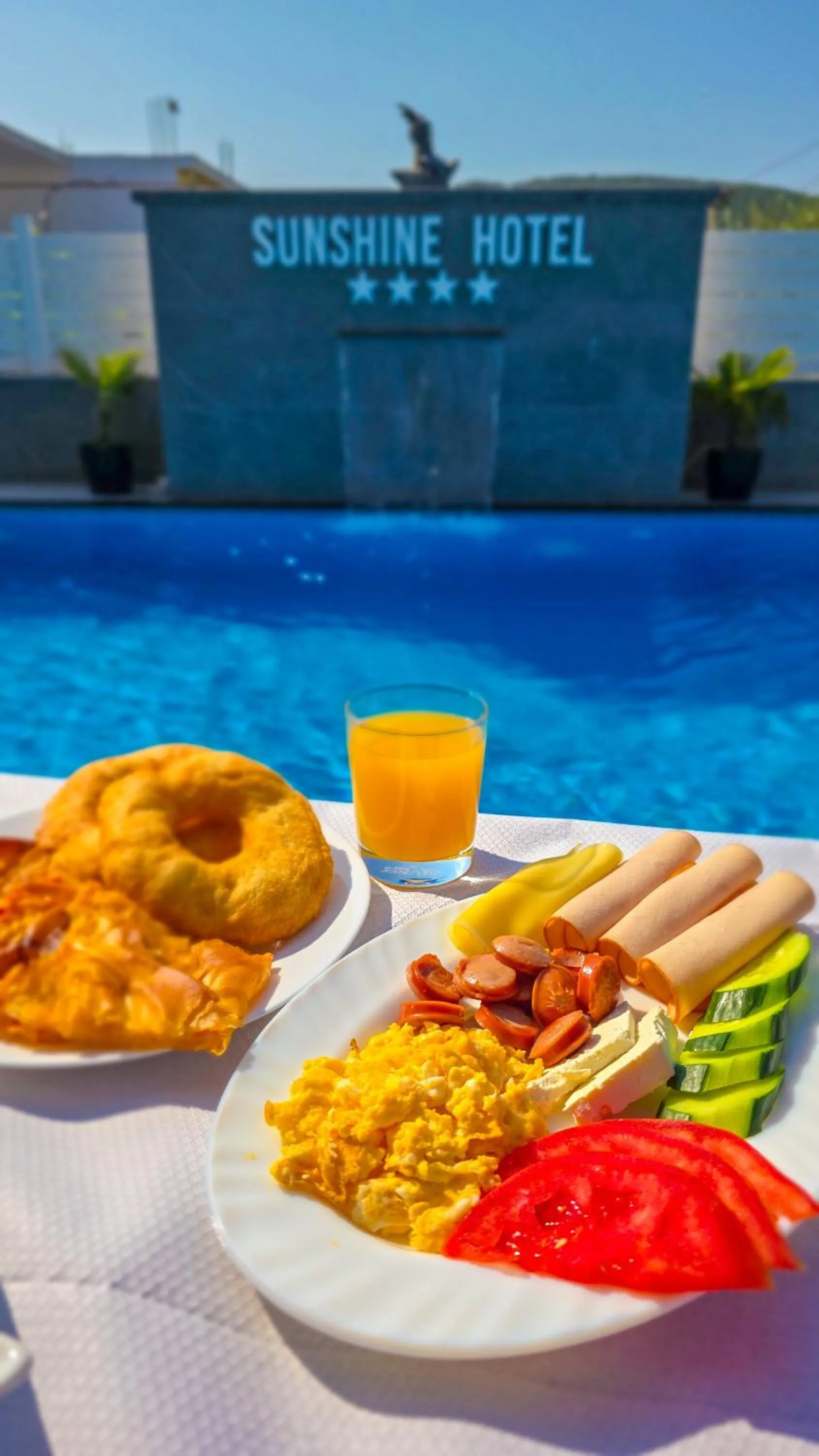 Pool view in Sunshine Hotel