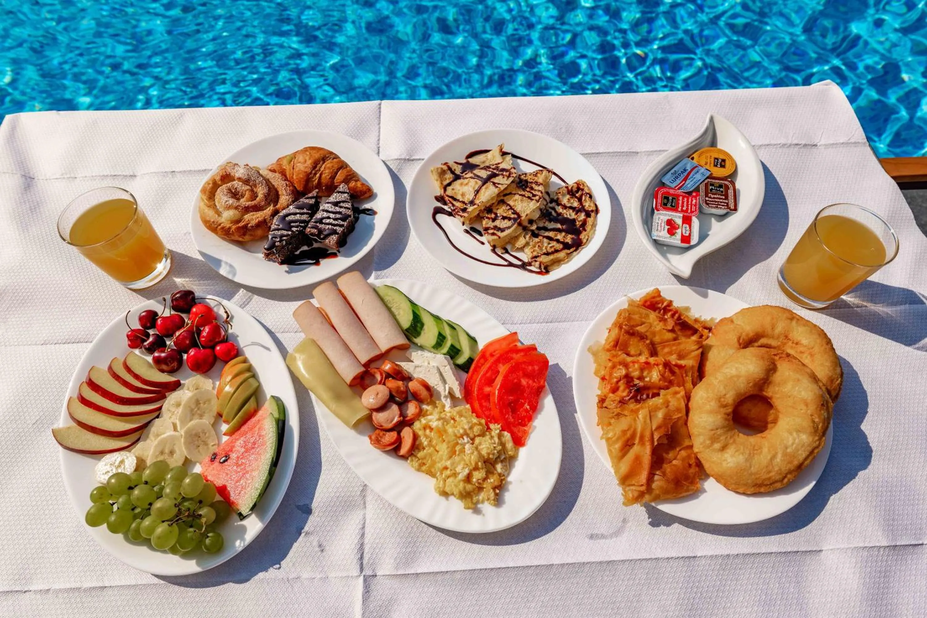 Food in Sunshine Hotel