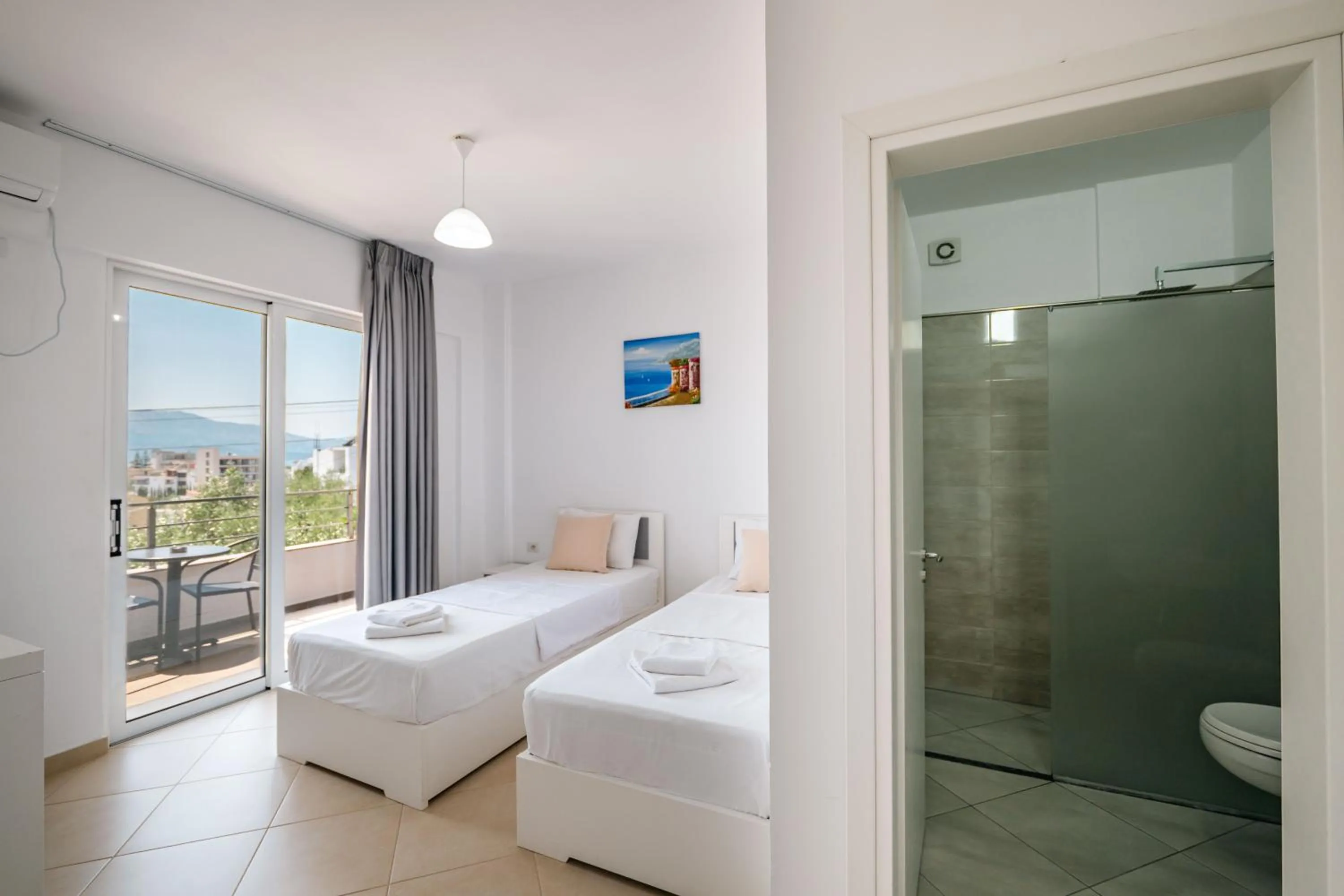 Bed in Sunshine Hotel