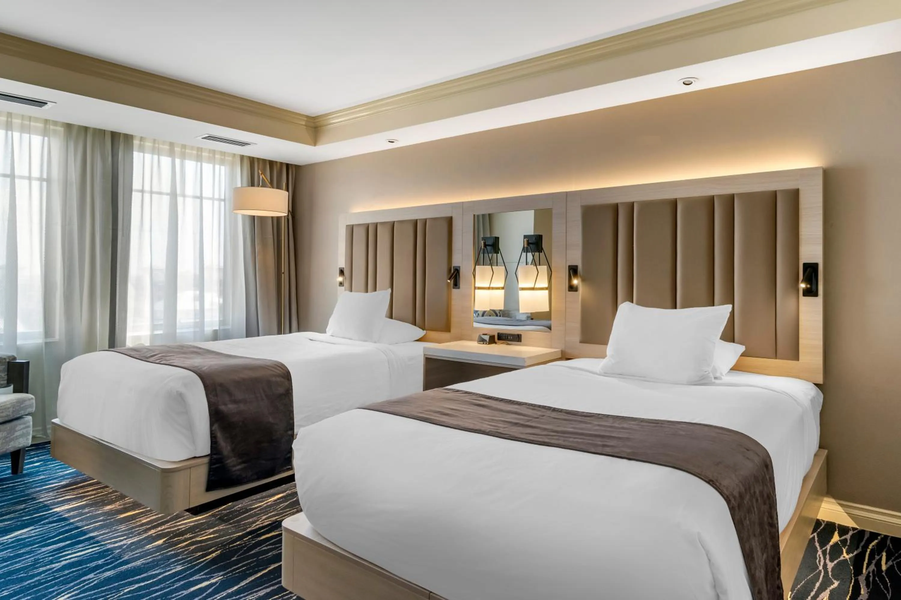 Bed in Wyvern Hotel, an Ascend Collection Hotel