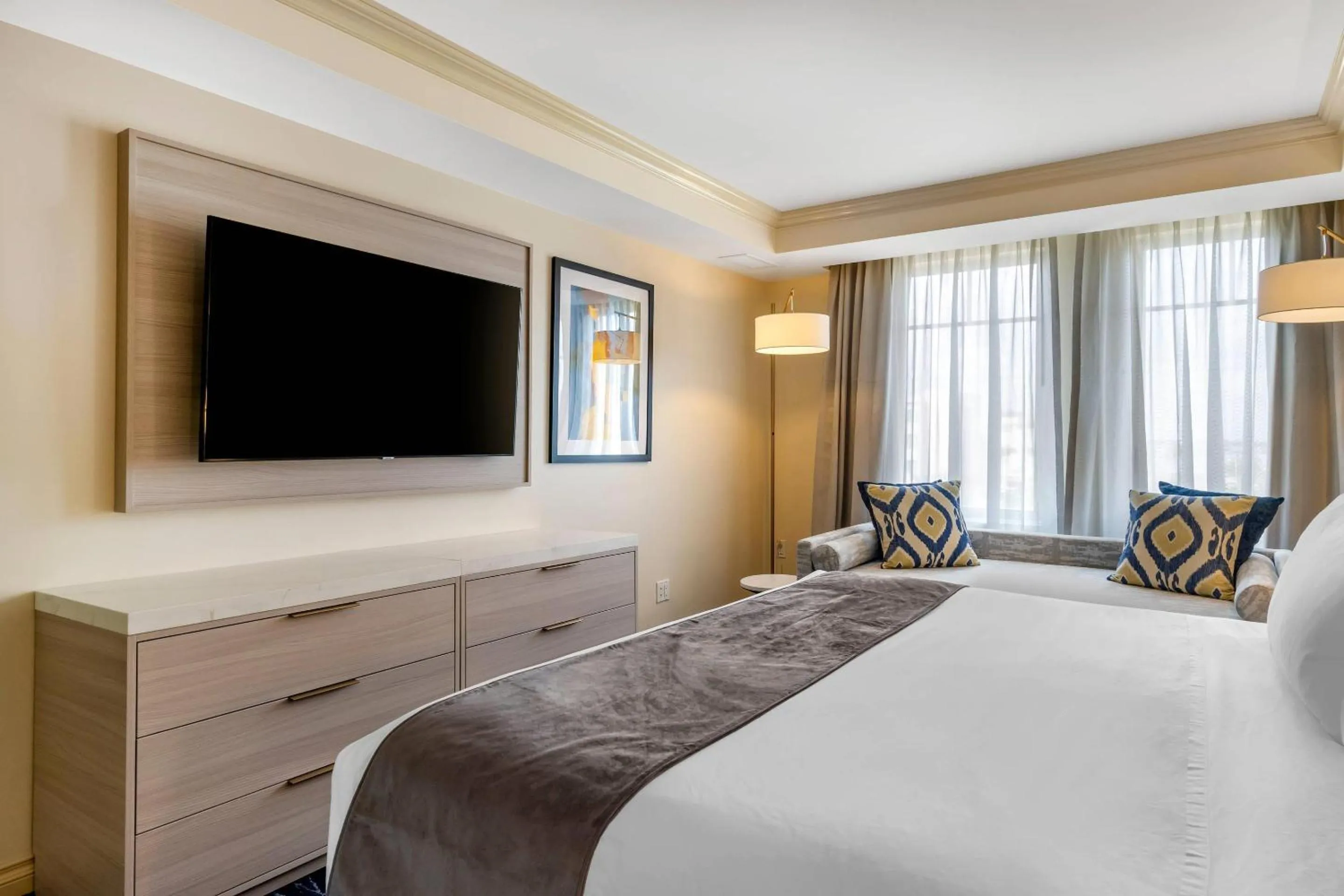 Bedroom, Bed in Wyvern Hotel, an Ascend Collection Hotel