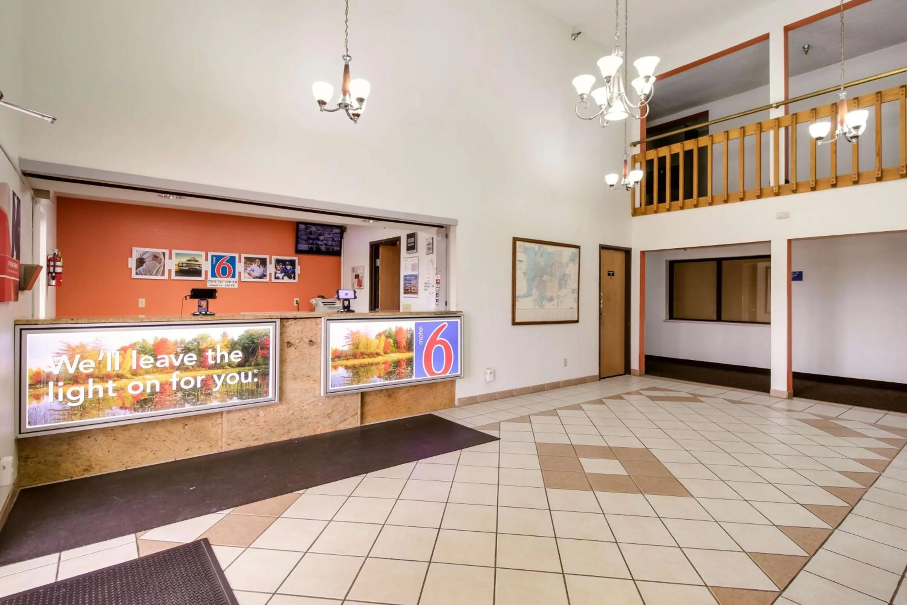 Lobby or reception in Motel 6-Davenport, IA