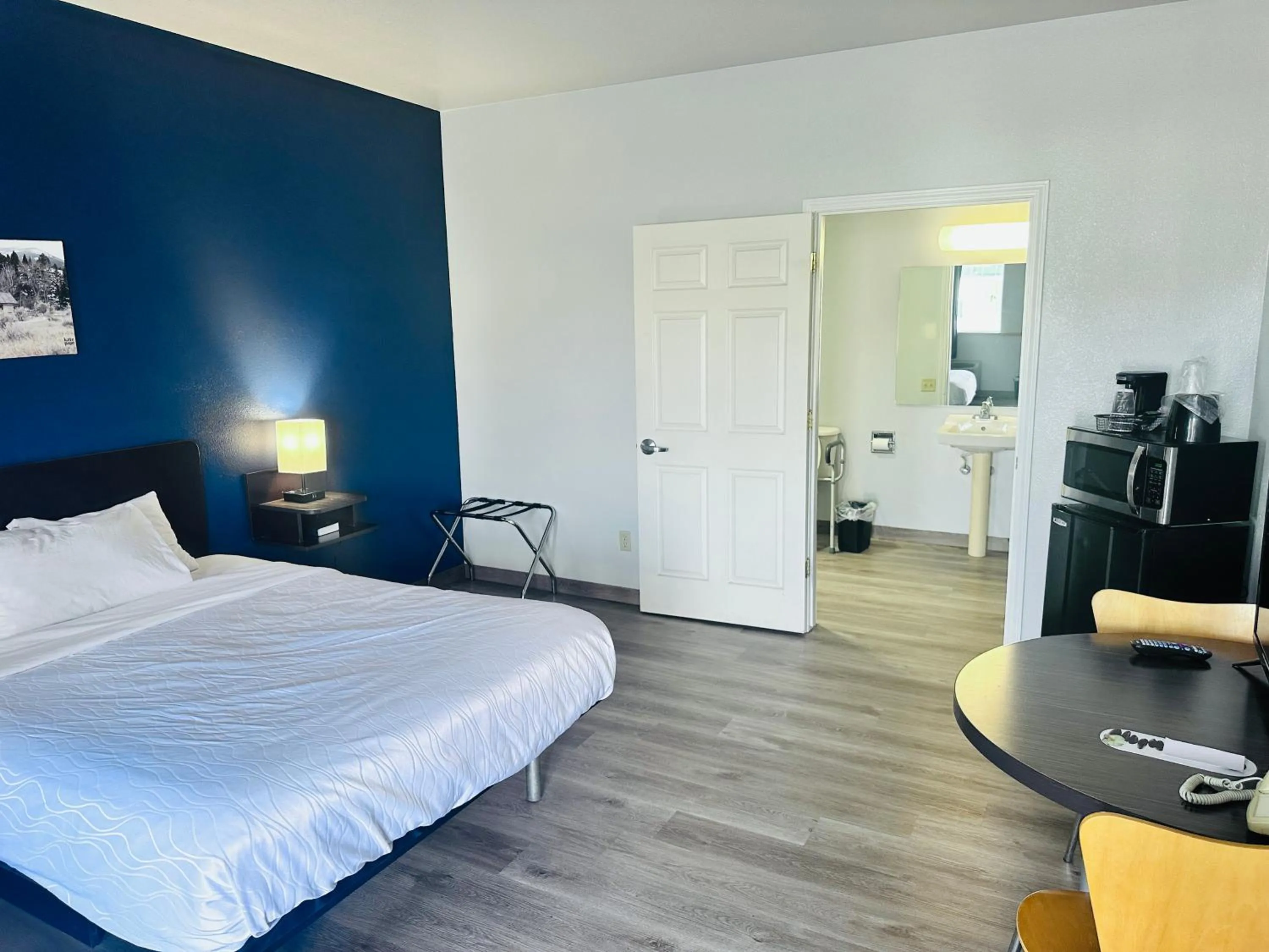 Bed in The Beaverhead Lodge