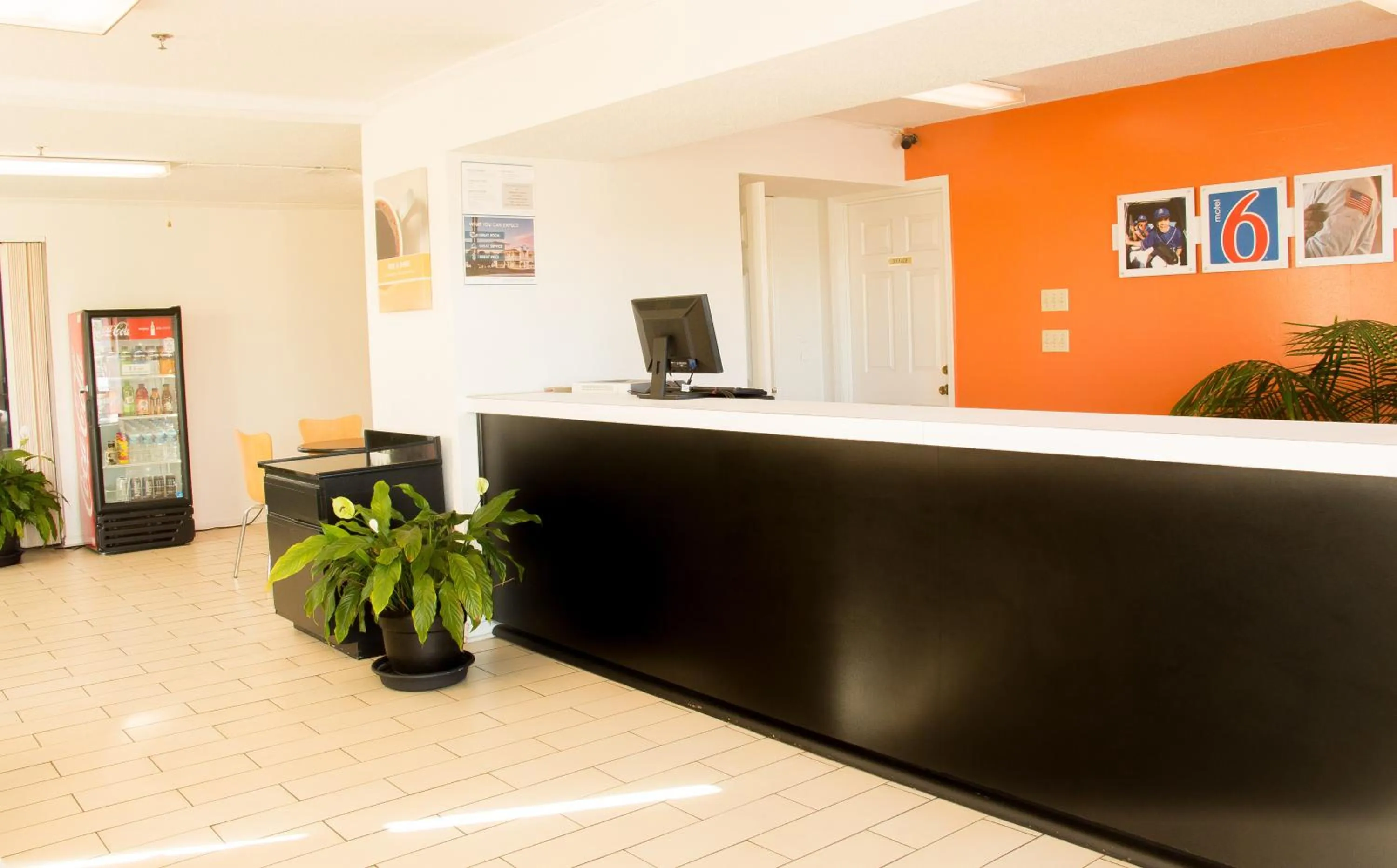 Lobby or reception in Motel 6-Cookeville, TN