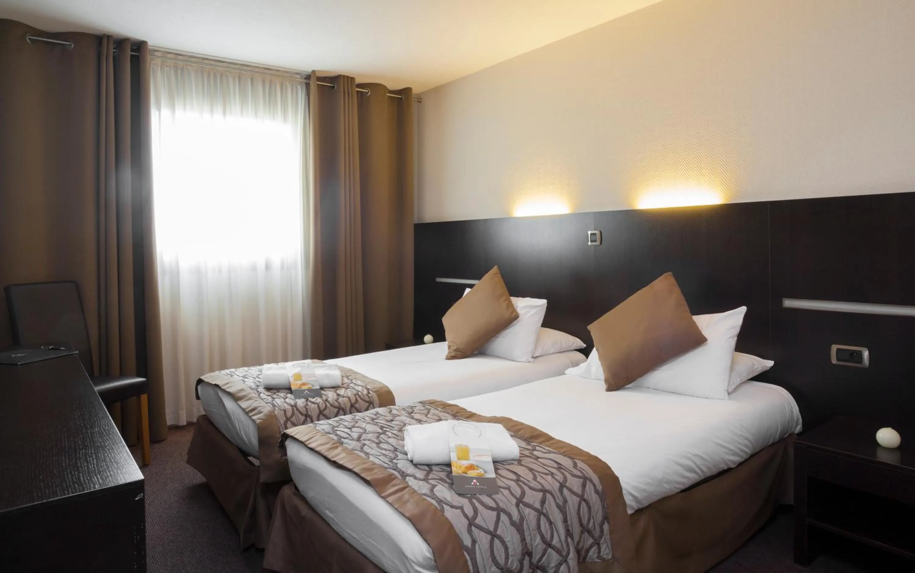 Bedroom in Apogia Paris