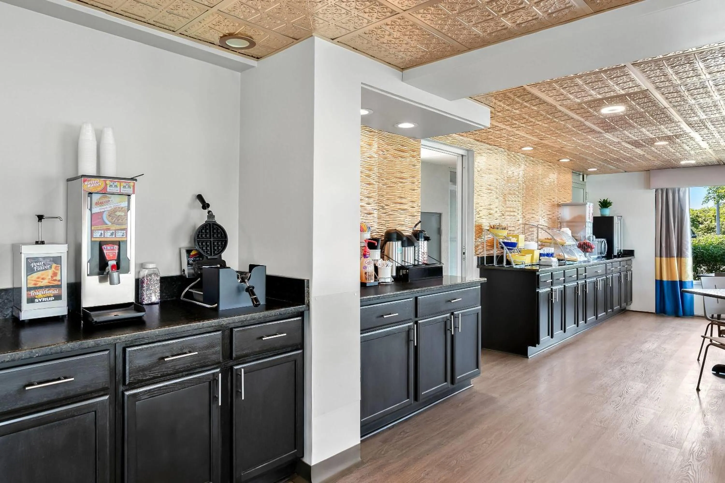 Property building in Days Inn by Wyndham Seneca-Clemson