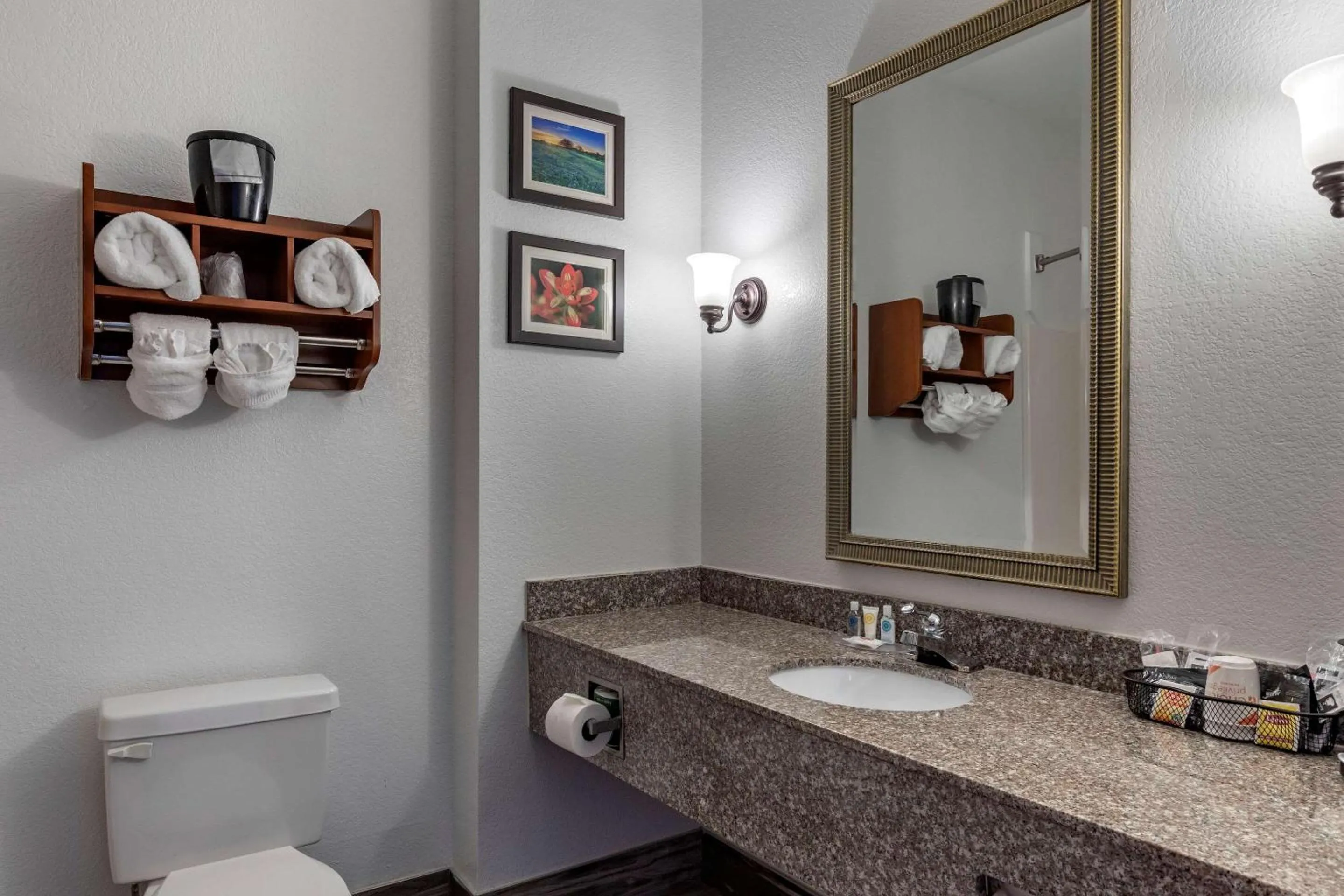 Bedroom in Comfort Inn & Suites Gatesville