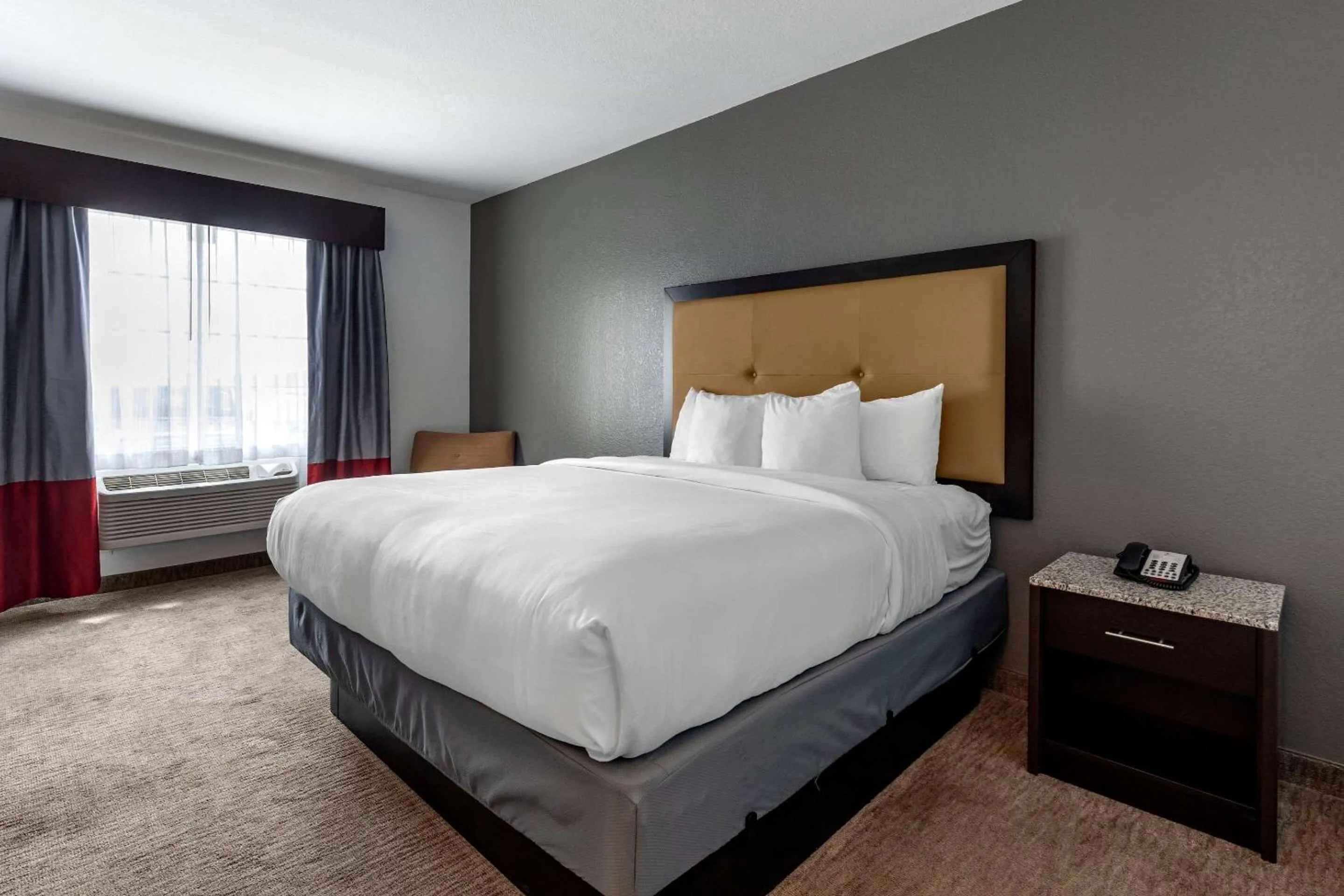 Bedroom, Bed in Comfort Inn & Suites Gatesville