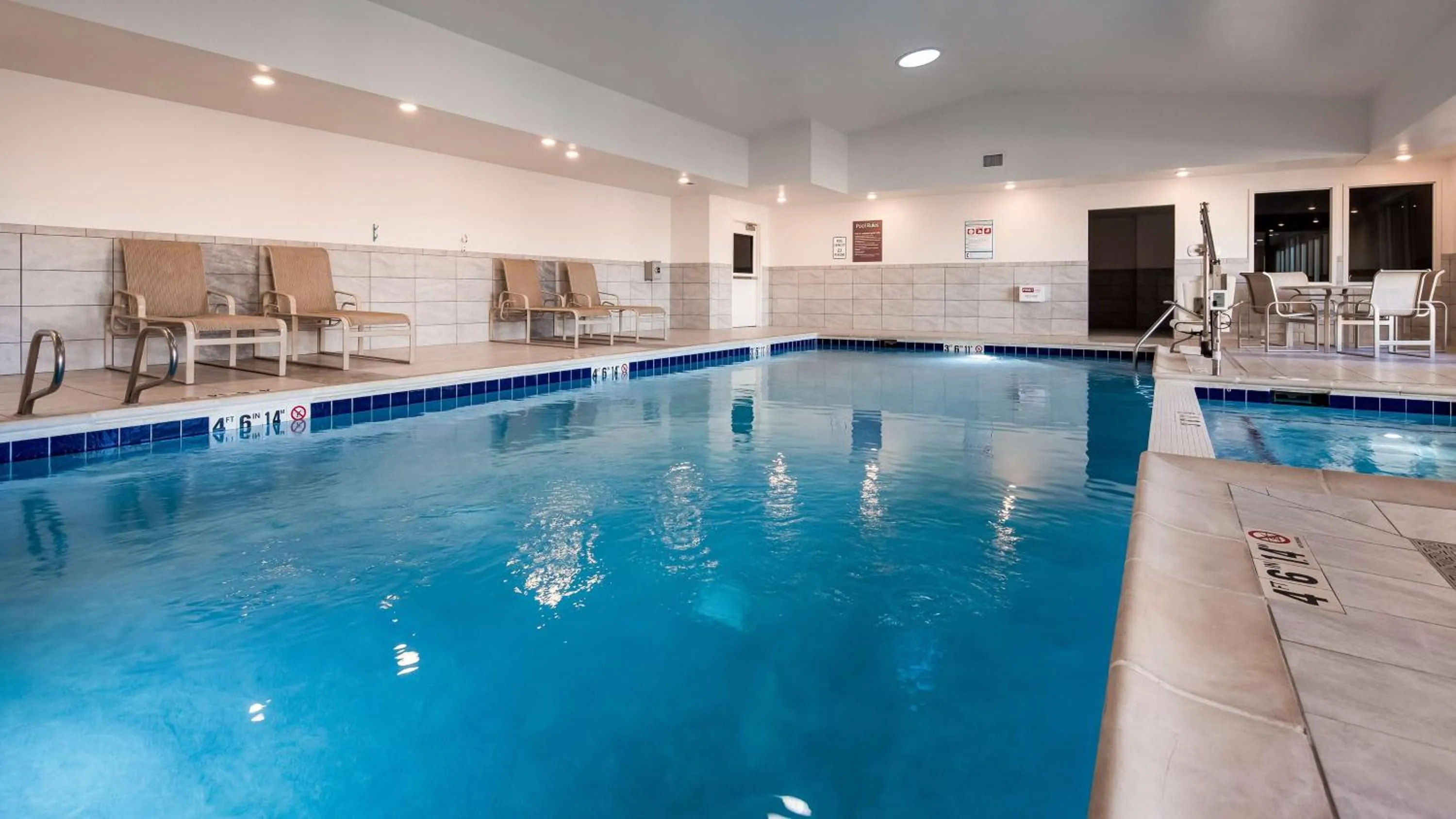 Pool view in Best Western Plus Silver Saddle Inn