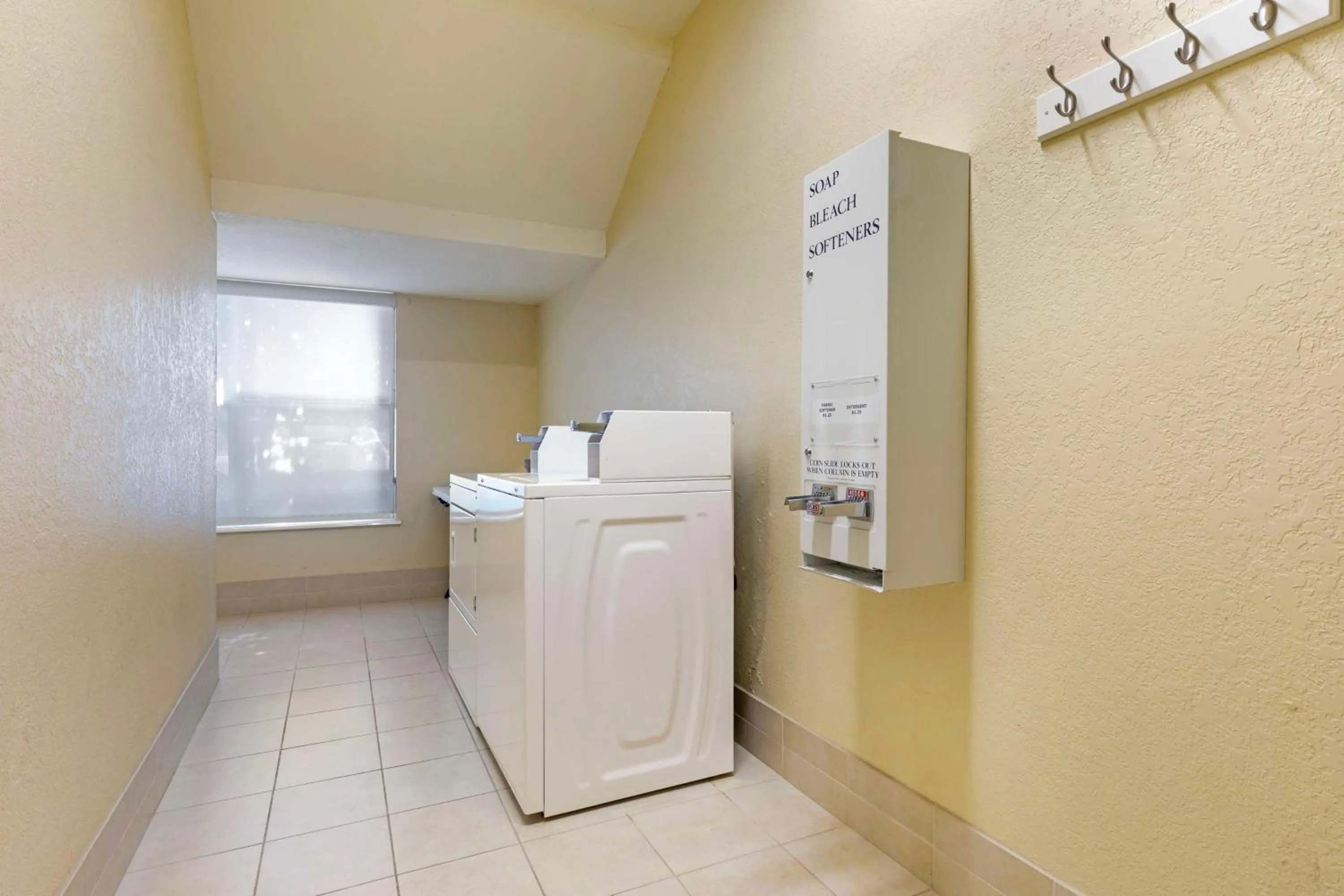 laundry in Best Western Plus Waco North