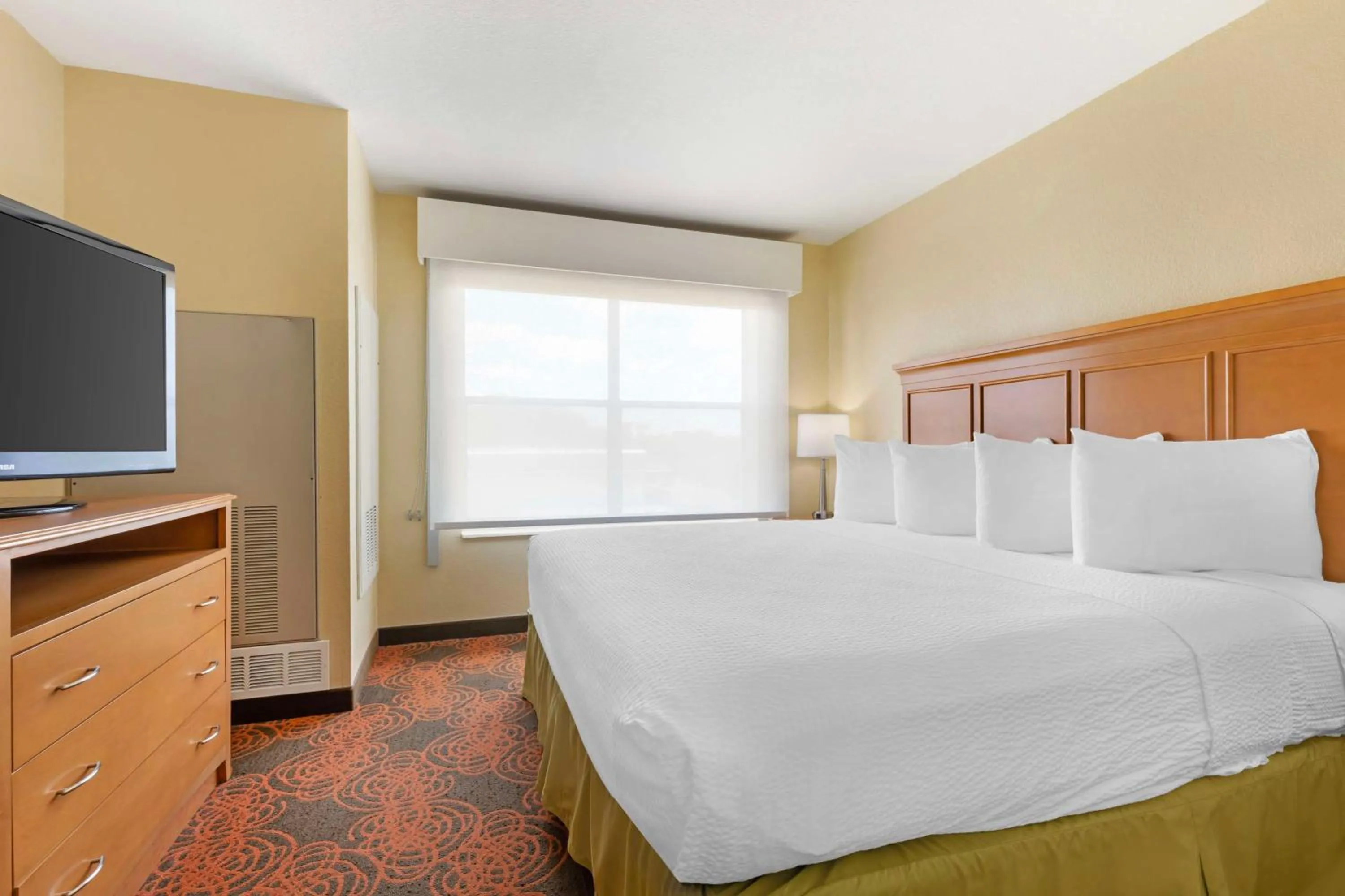 Photo of the whole room, Bed in Best Western Plus Waco North