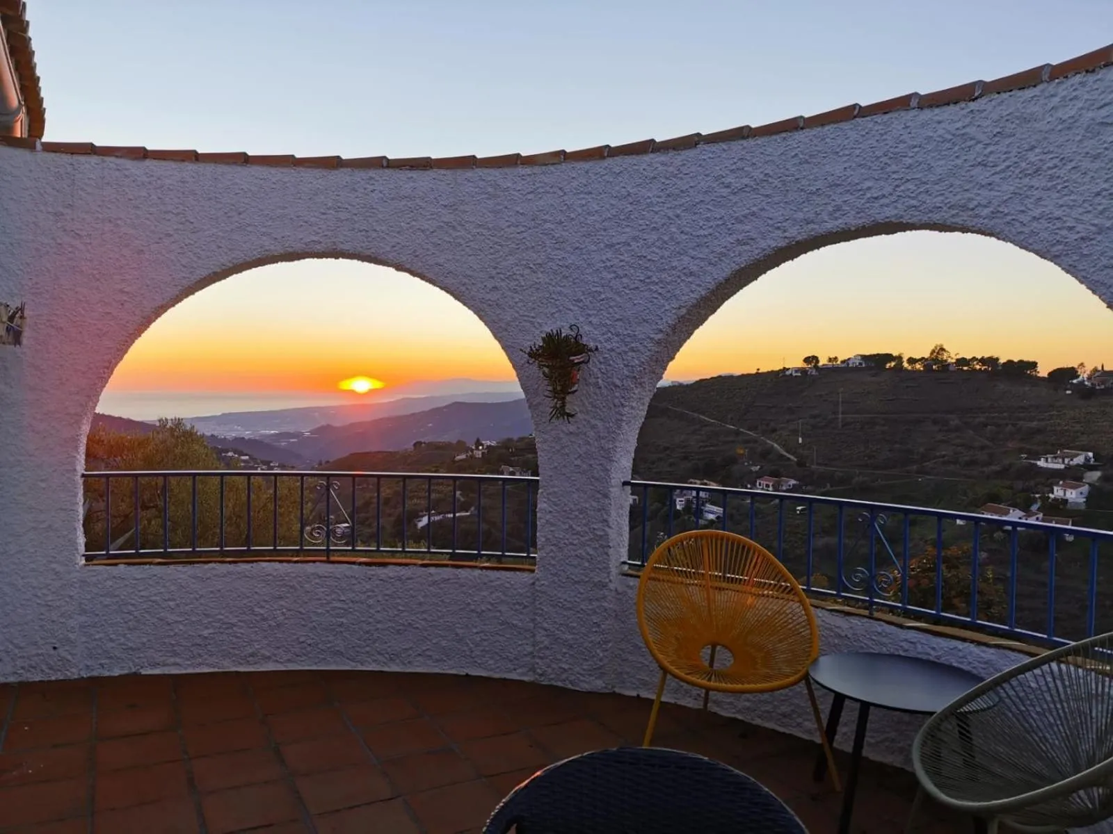 Balcony/Terrace, Sunrise/Sunset in B&B la Madrugada