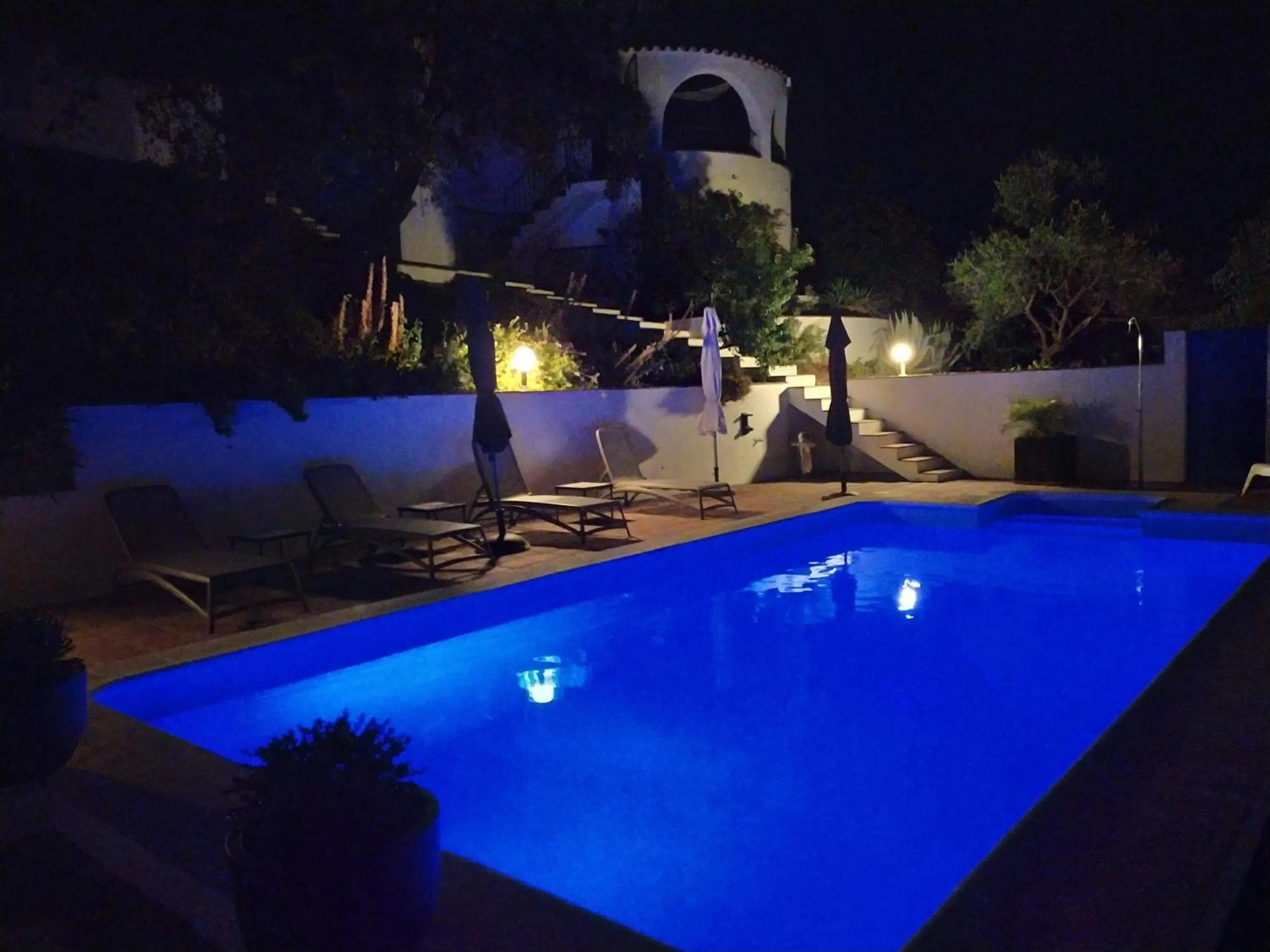 Swimming Pool in B&B la Madrugada