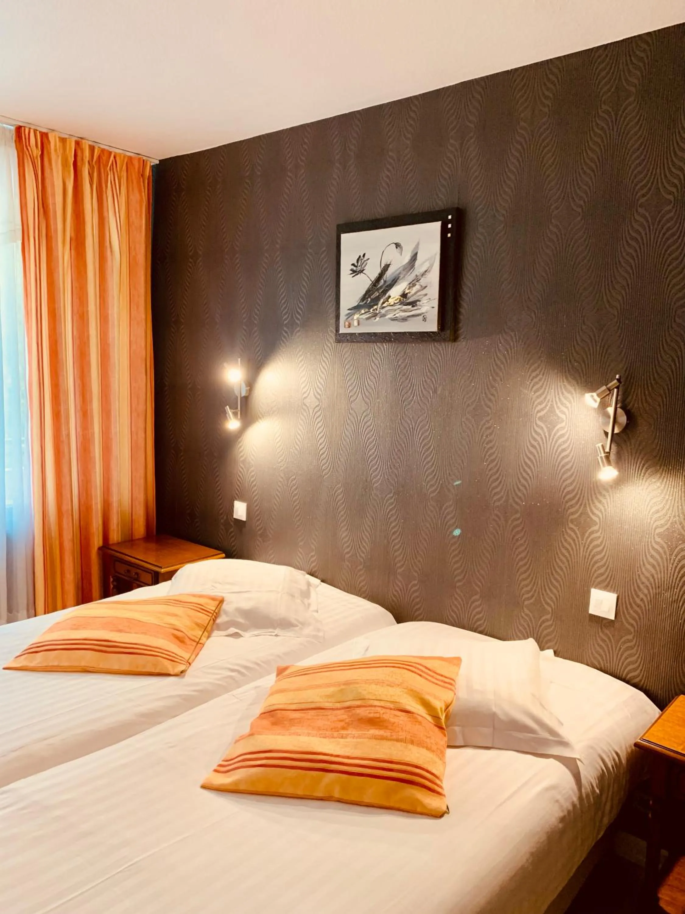 Bedroom, Bed in Hotel Restaurant Les Pins logis