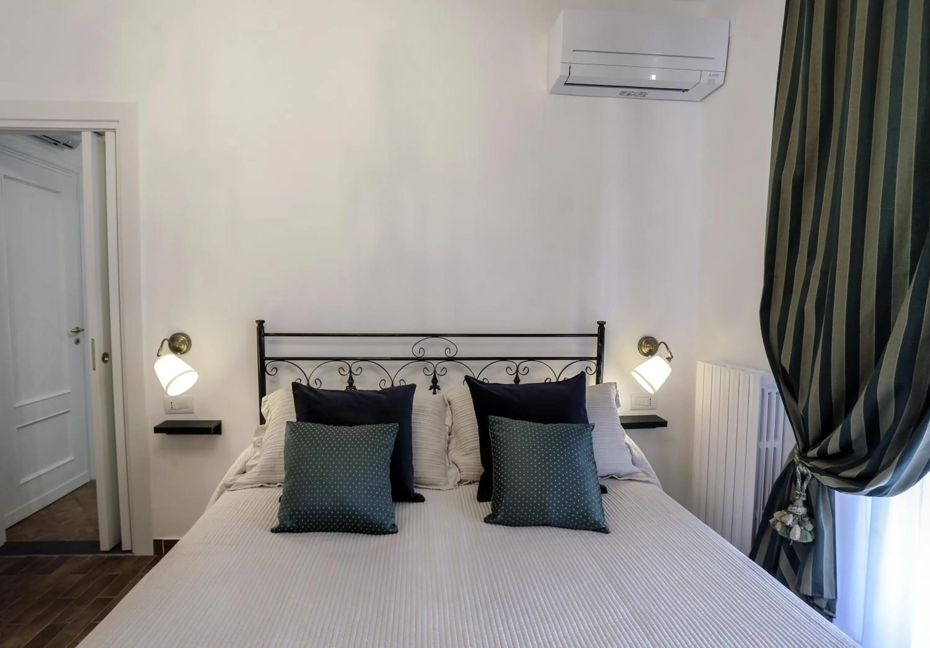 Photo of the whole room in Villa Borghese B&B