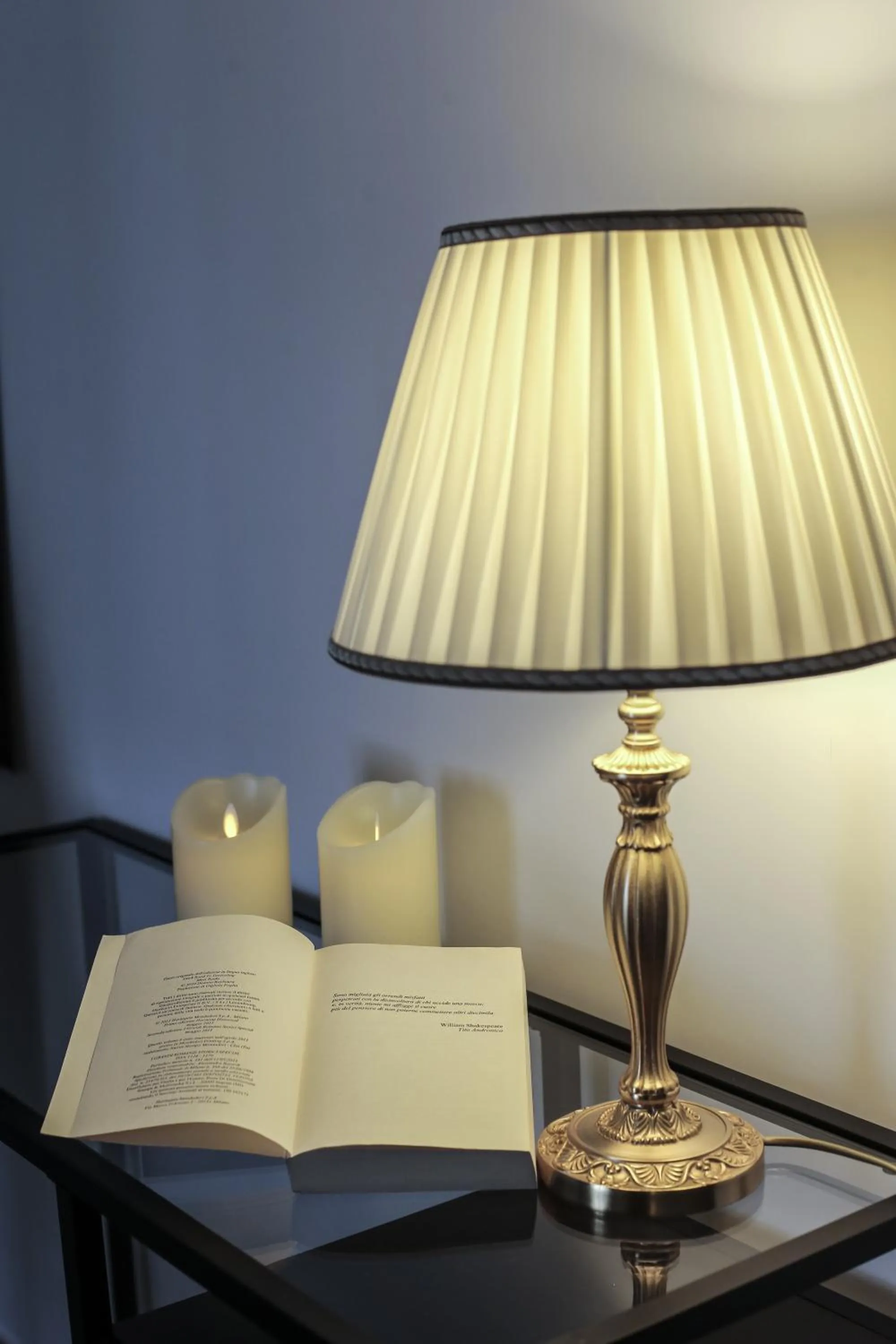 Decorative detail in Villa Borghese B&B