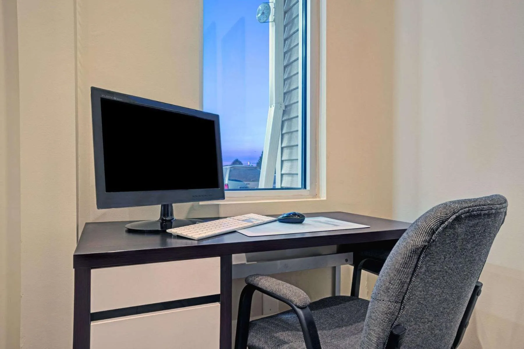 Business facilities in Super 8 by Wyndham Rogers Minnesota