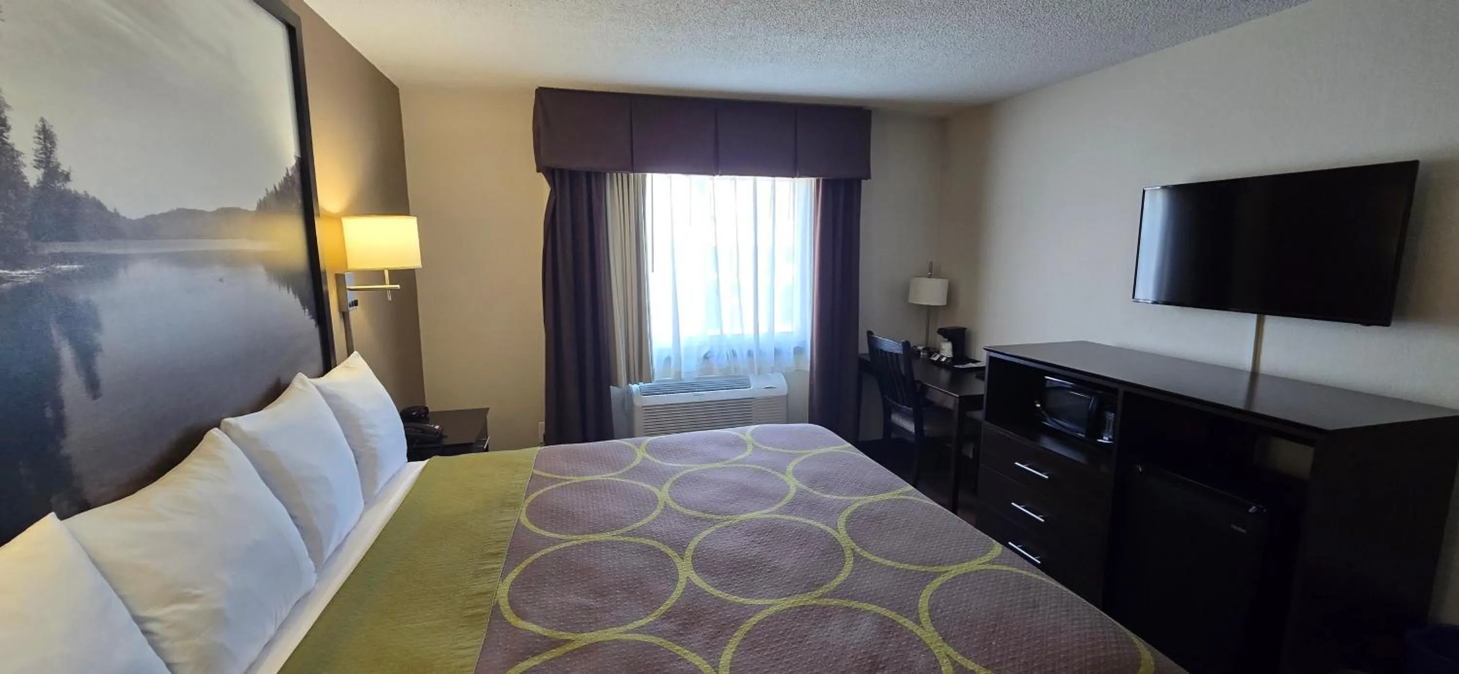 Bedroom, Bed in Super 8 by Wyndham Rogers Minnesota