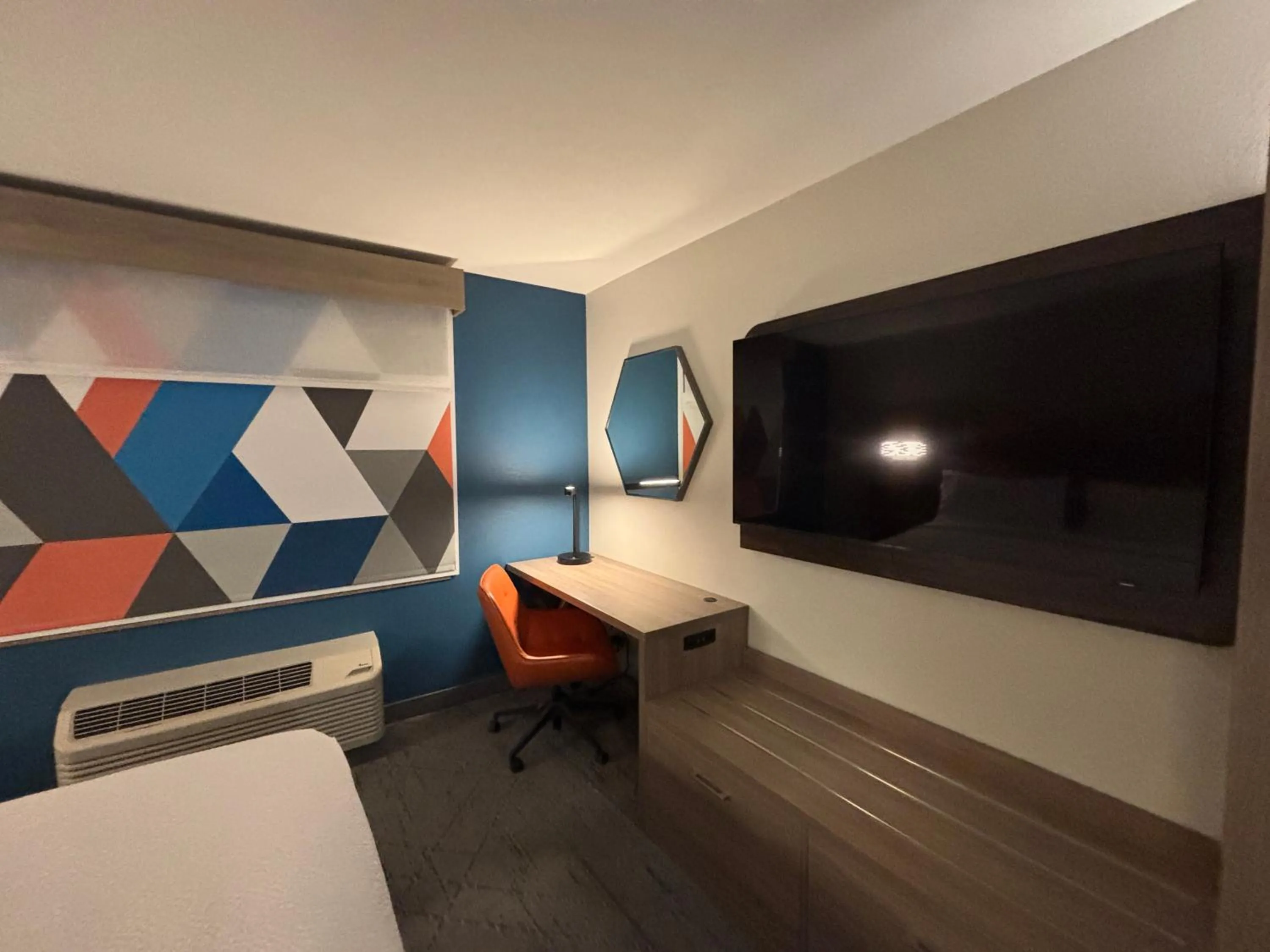 Seating area in Holiday Inn Express & Suites Truth Or Consequences by IHG