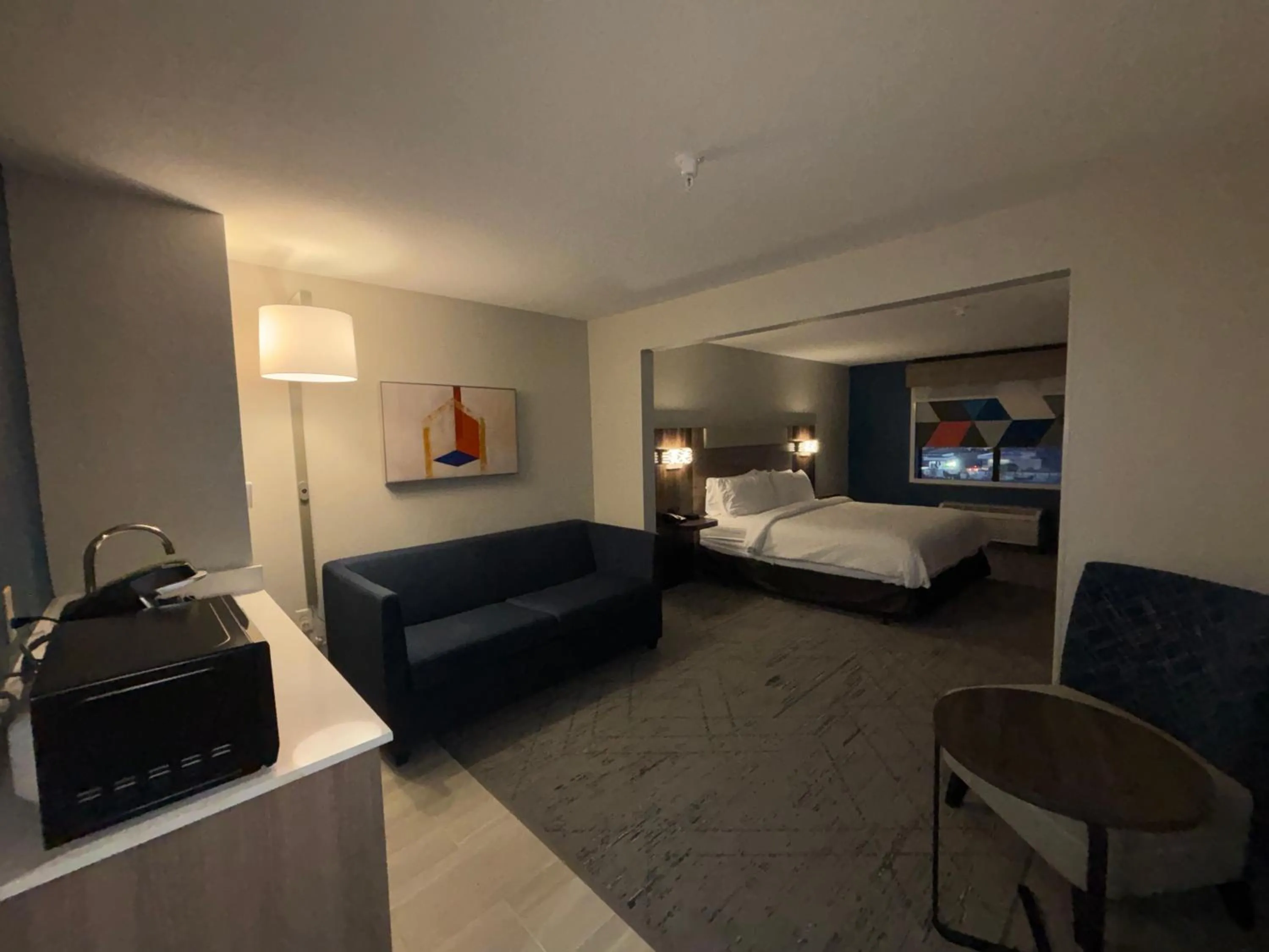 Bed in Holiday Inn Express & Suites Truth Or Consequences by IHG