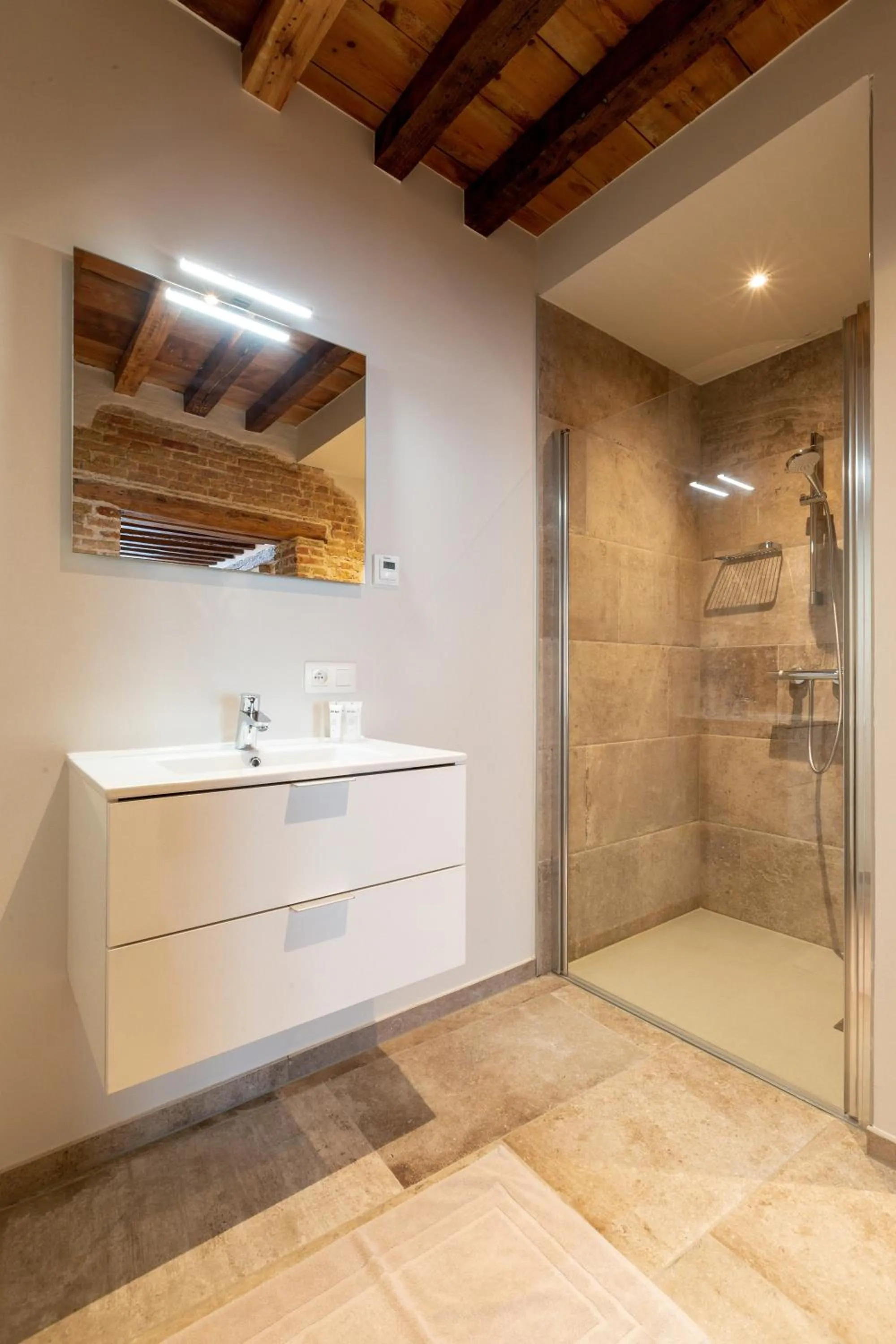 Bathroom in La Clé Brugge