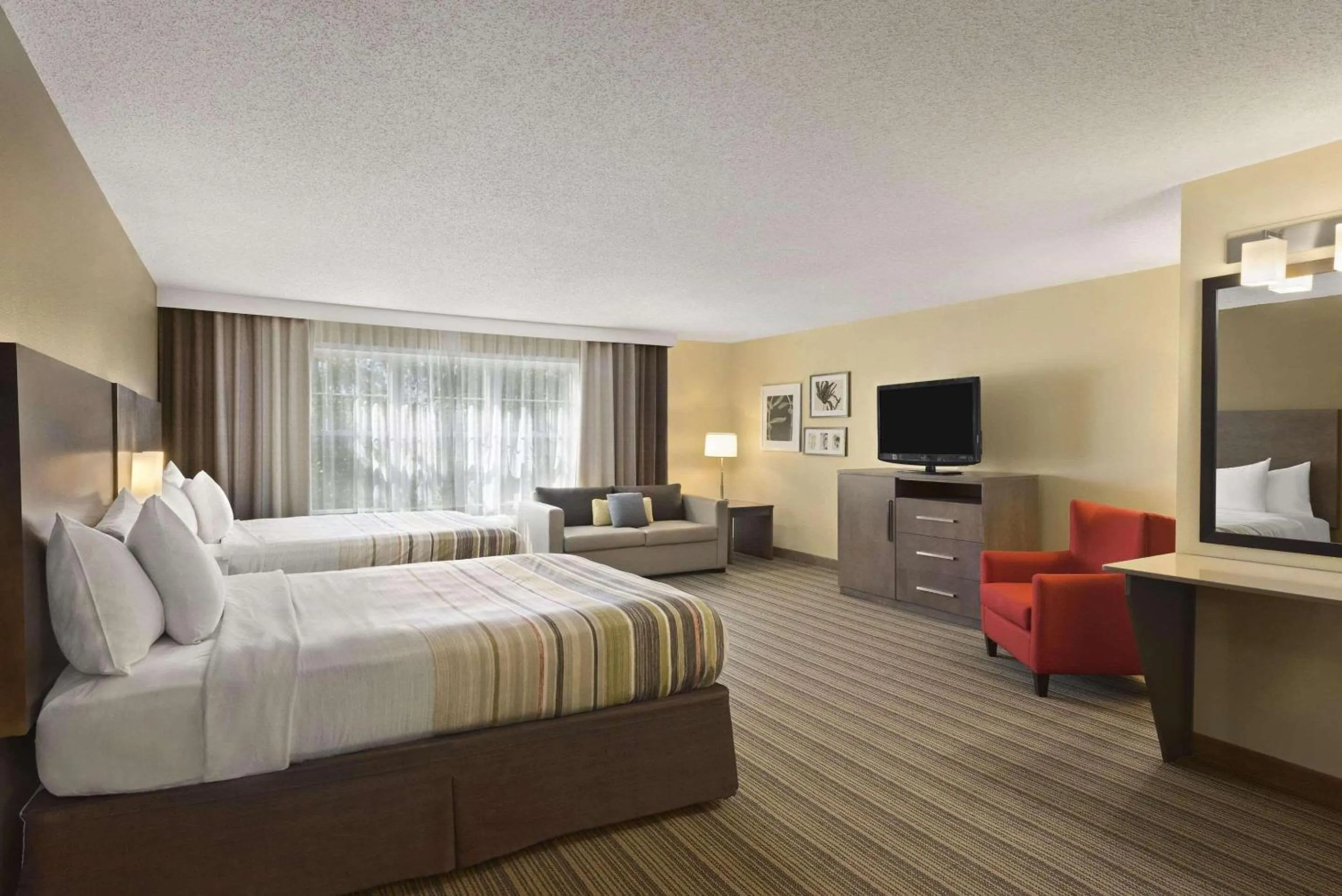Bedroom, Bed in Country Inn & Suites by Radisson, Ankeny, IA